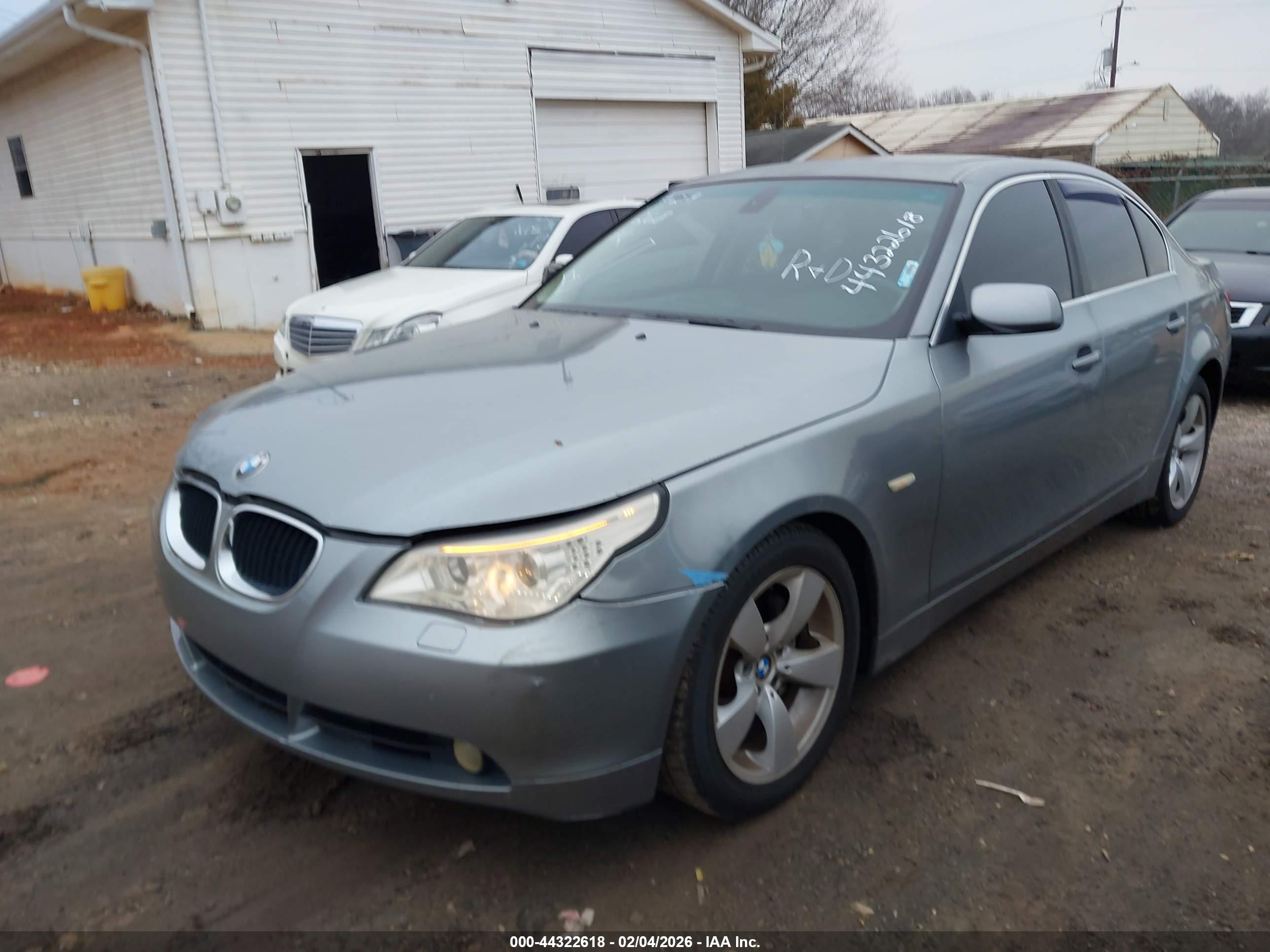 BMW 530I image 2