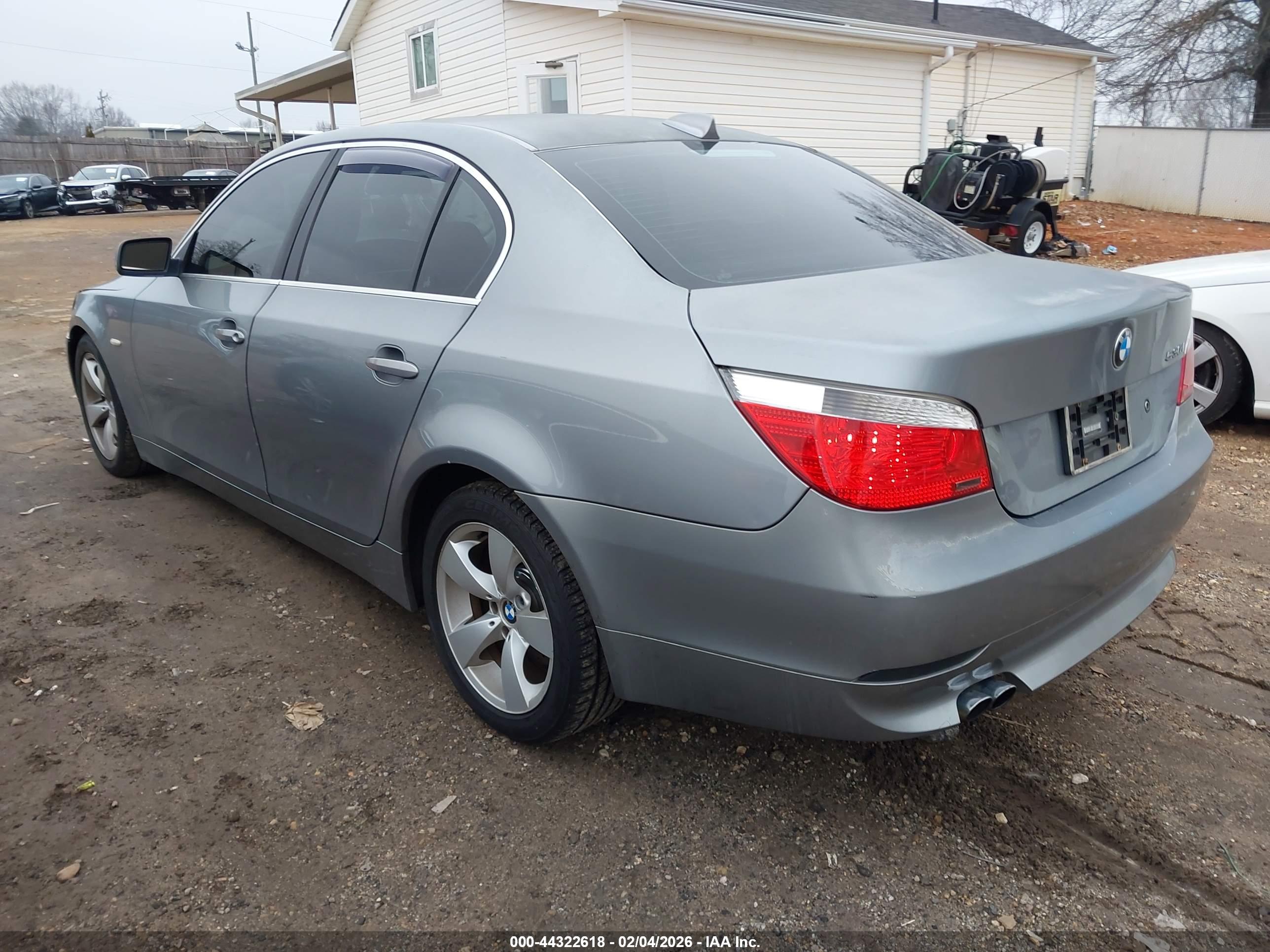 BMW 530I image 3