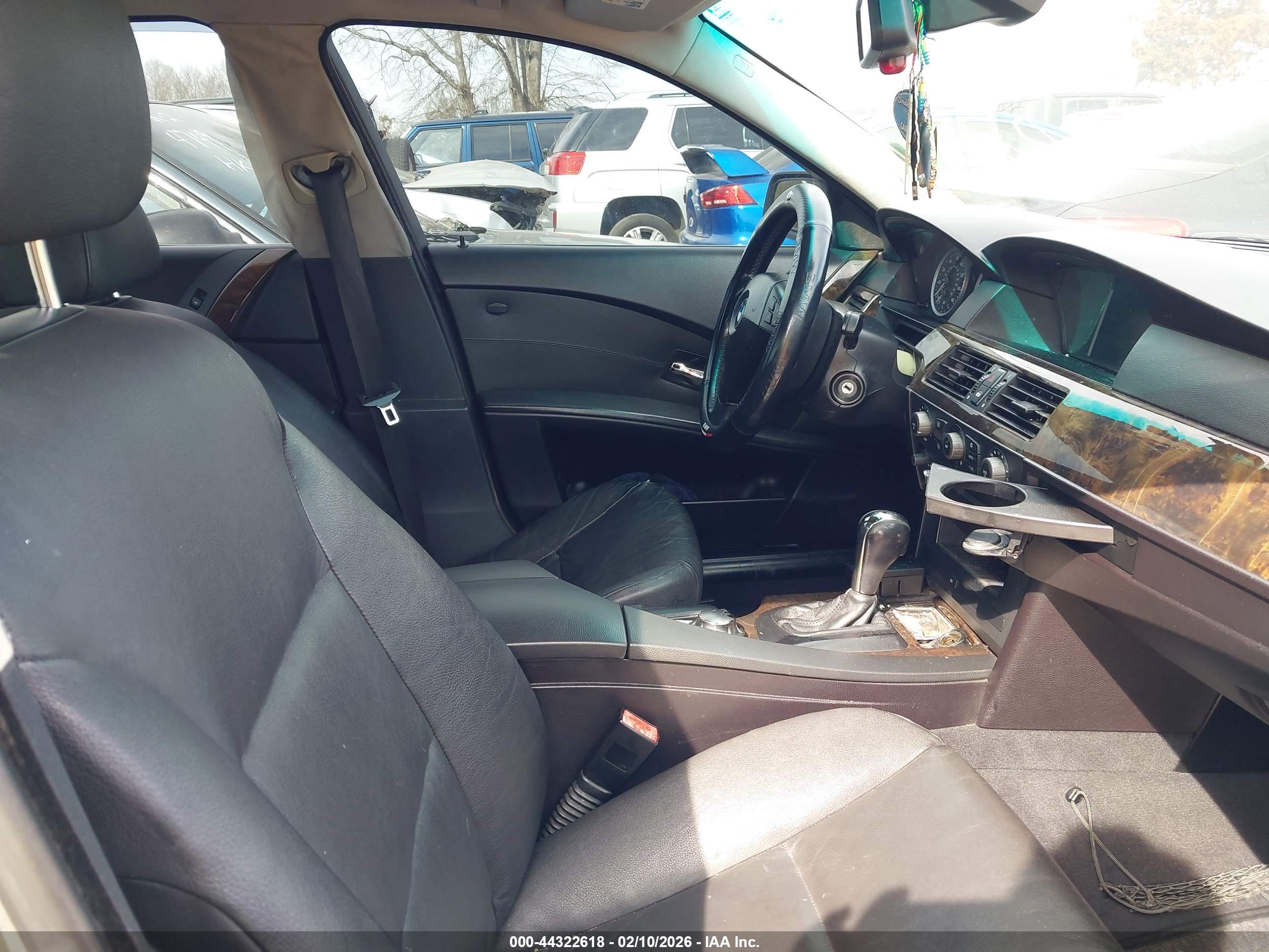 BMW 530I image 5