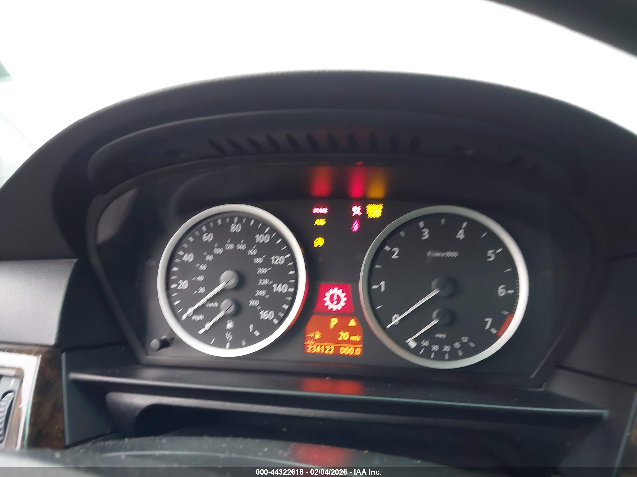 BMW 530I image 7