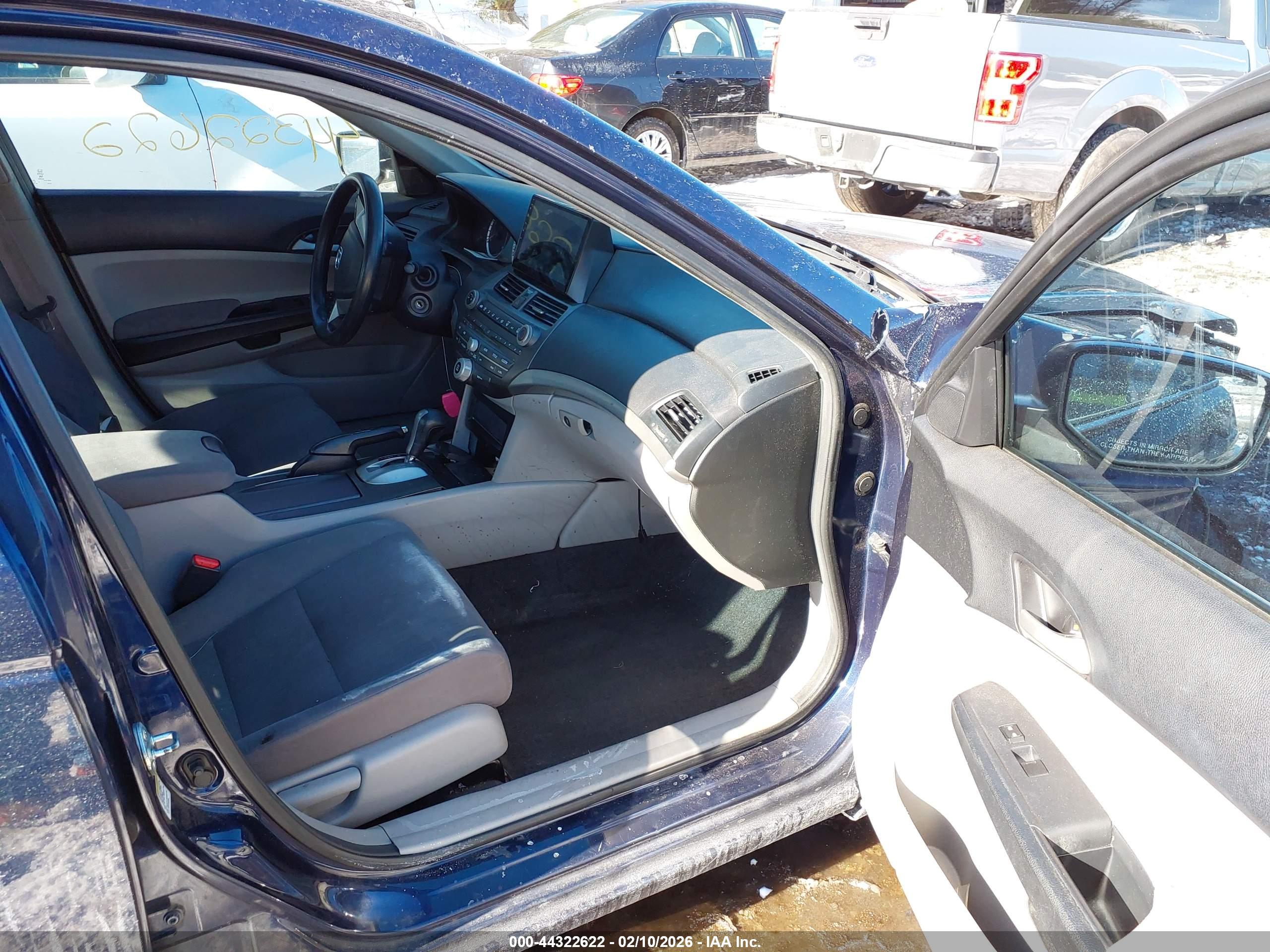 HONDA ACCORD image 5