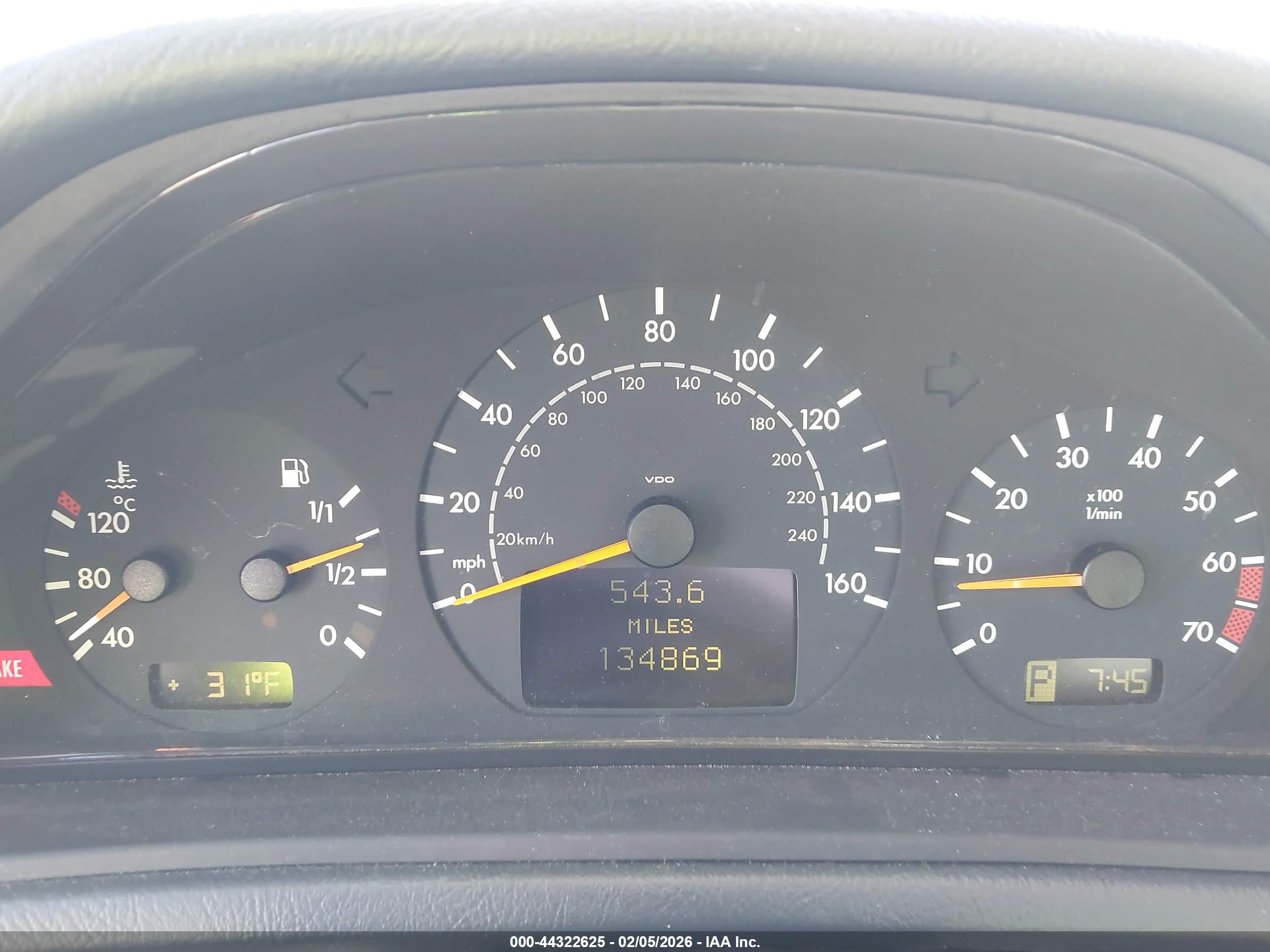 MERCEDES-BENZ CLK image 7