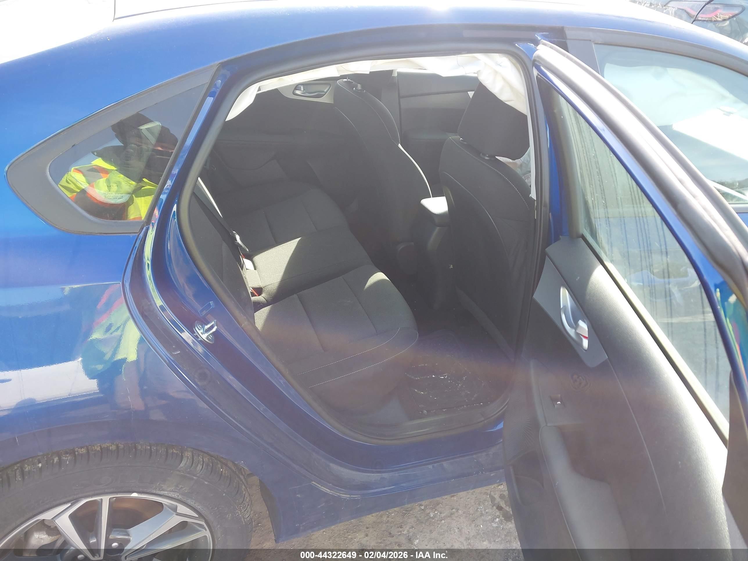 KIA FORTE image 8