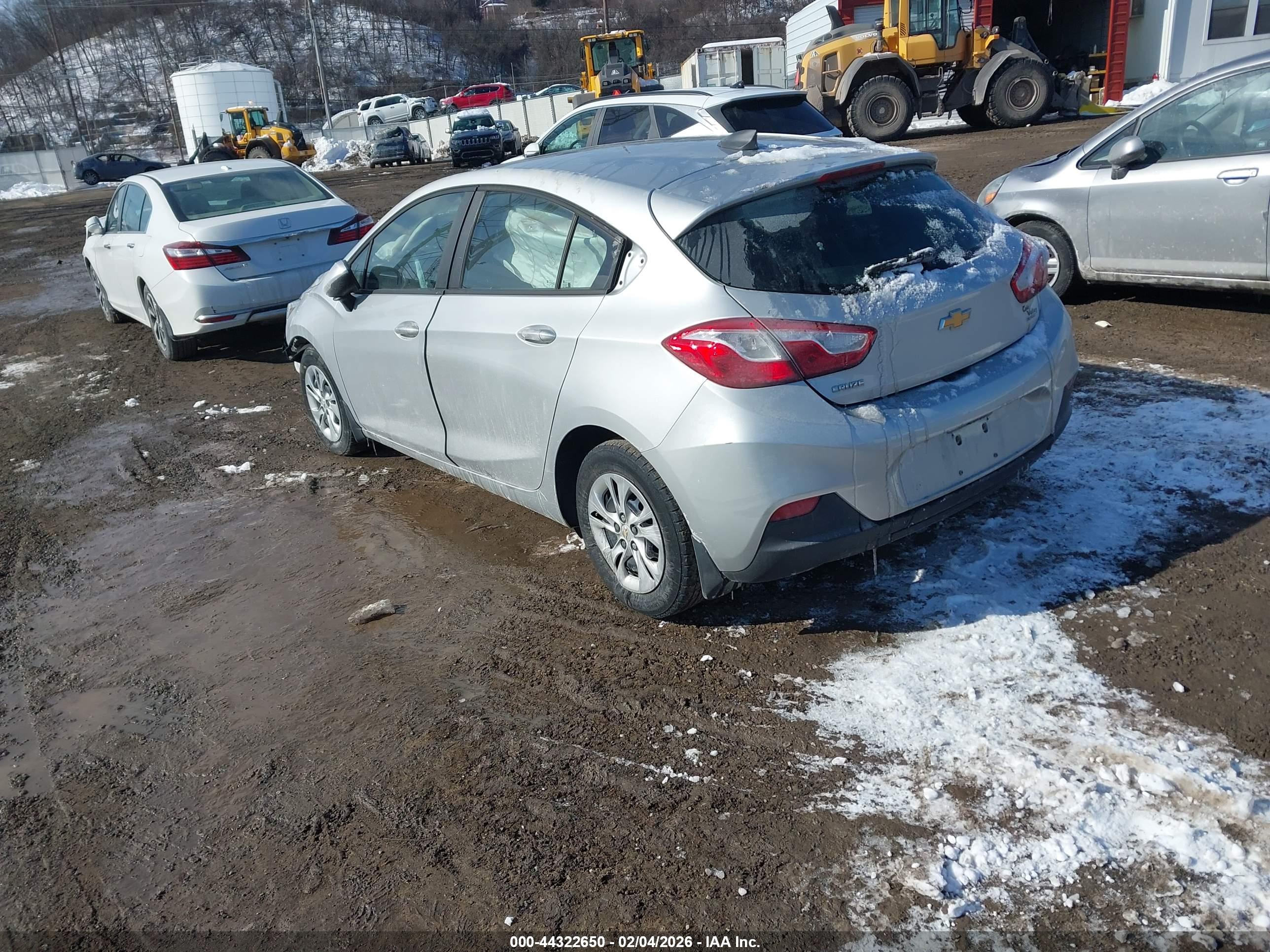 CHEVROLET CRUZE image 3