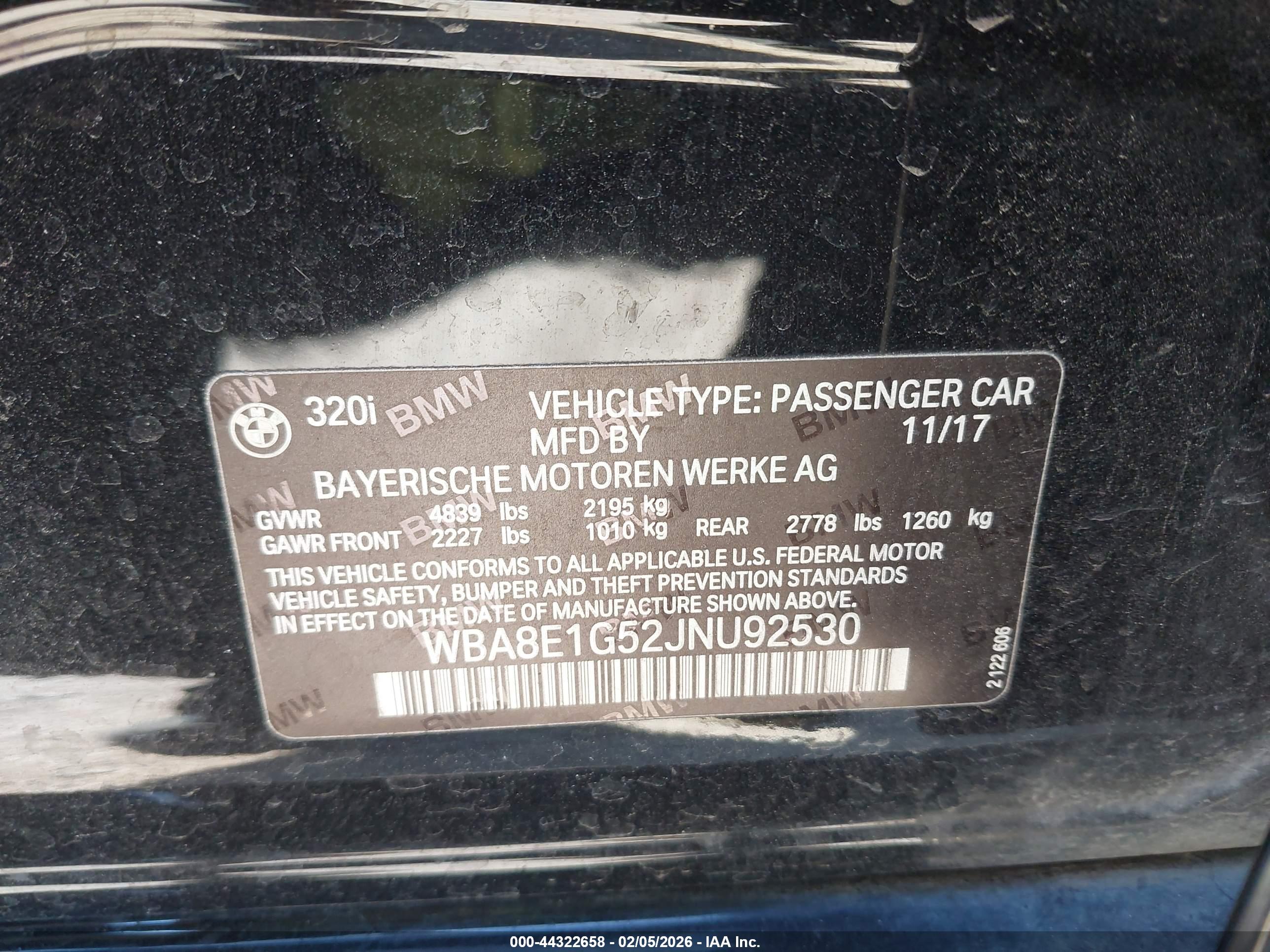 BMW 320I image 9