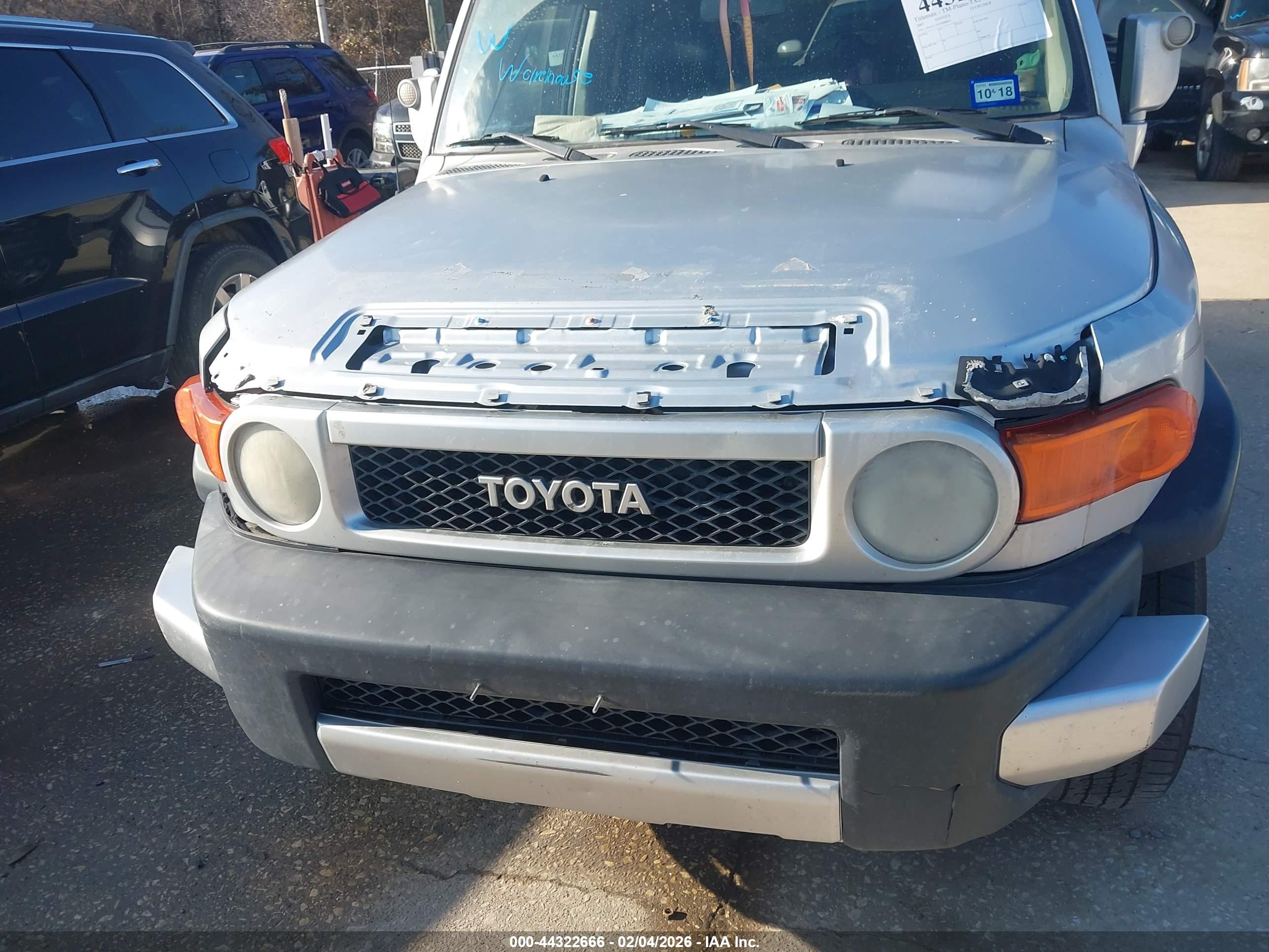 TOYOTA FJ image 6