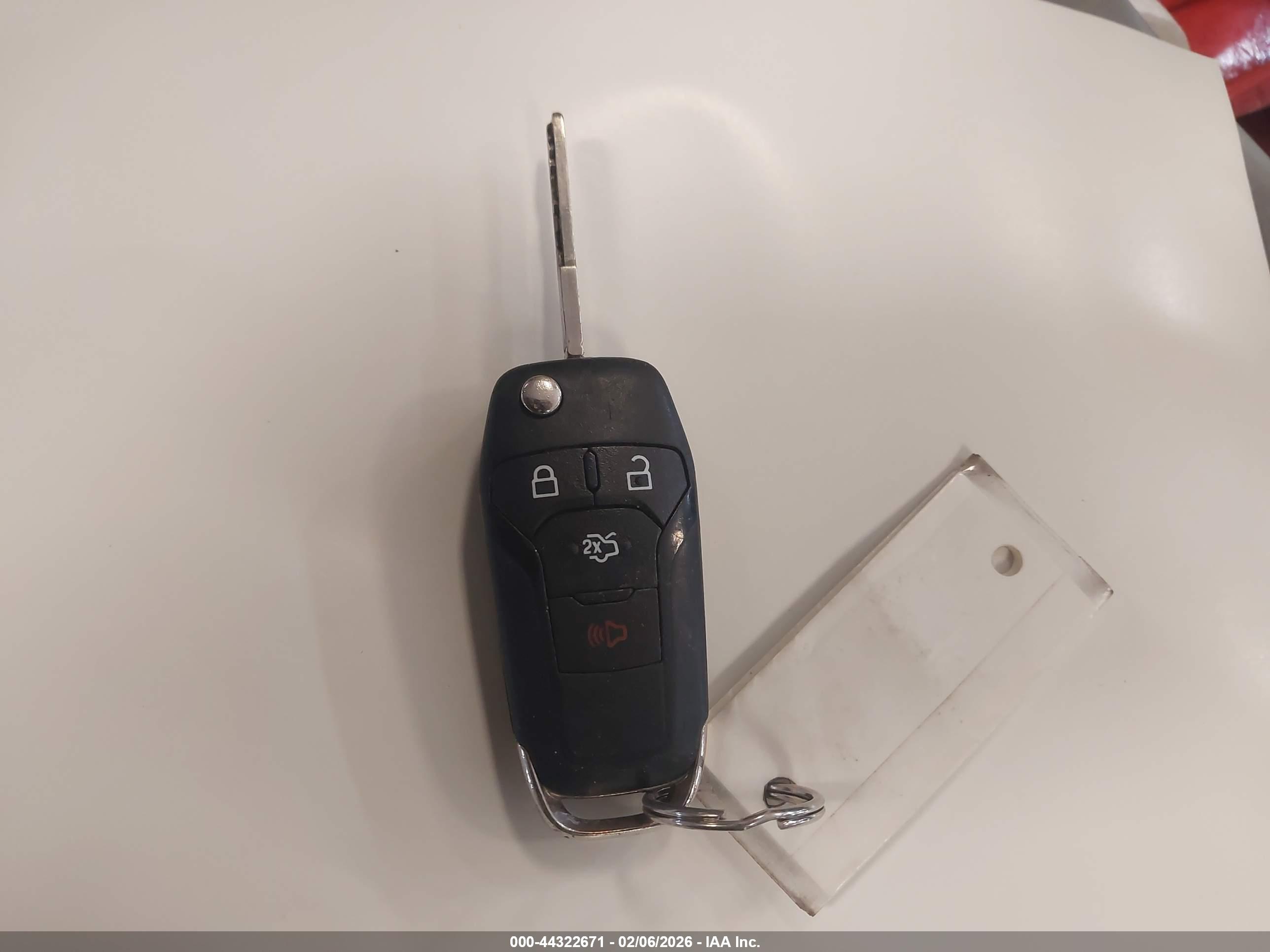 FORD FUSION image 11