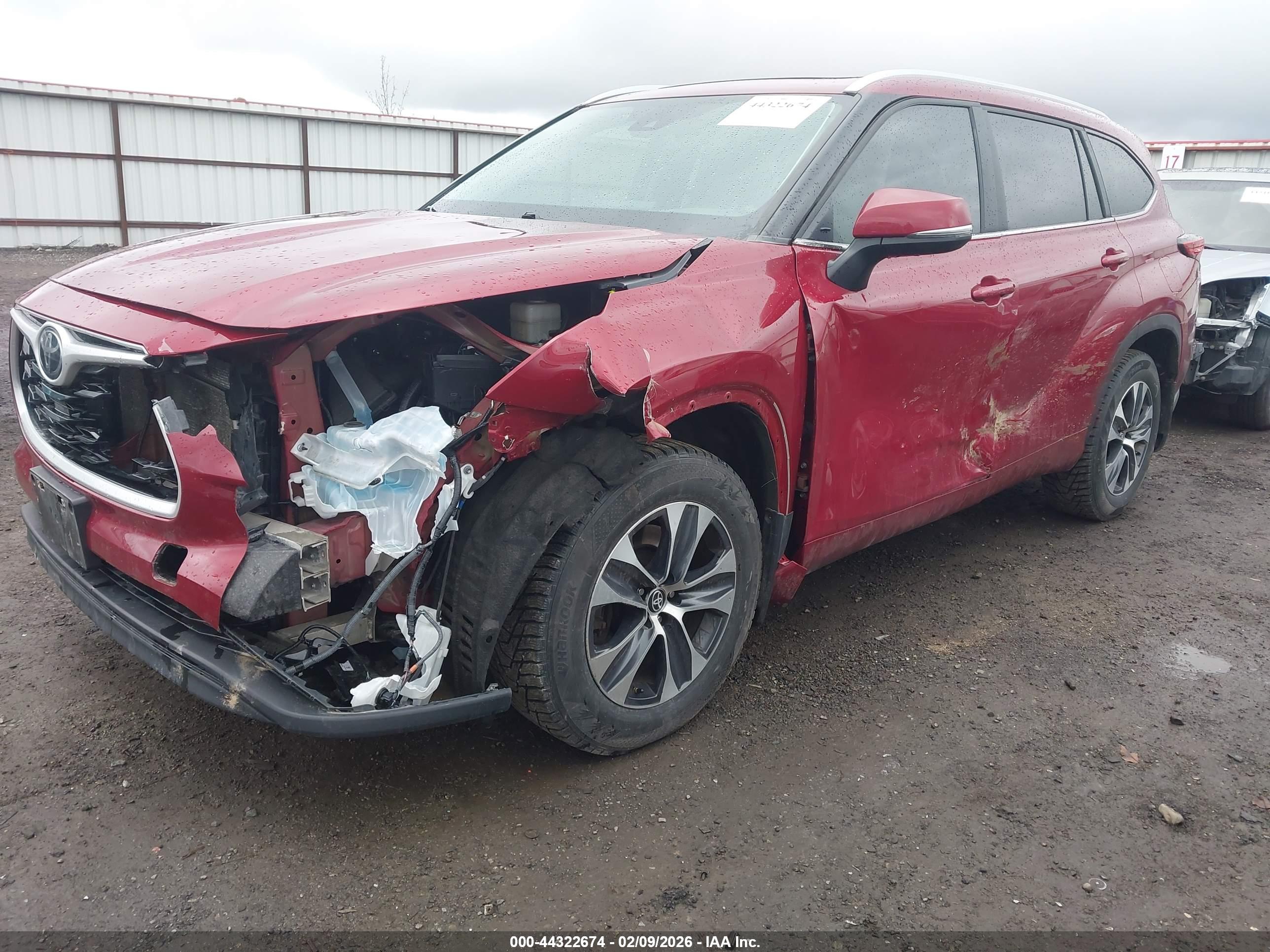 TOYOTA HIGHLANDER image 2