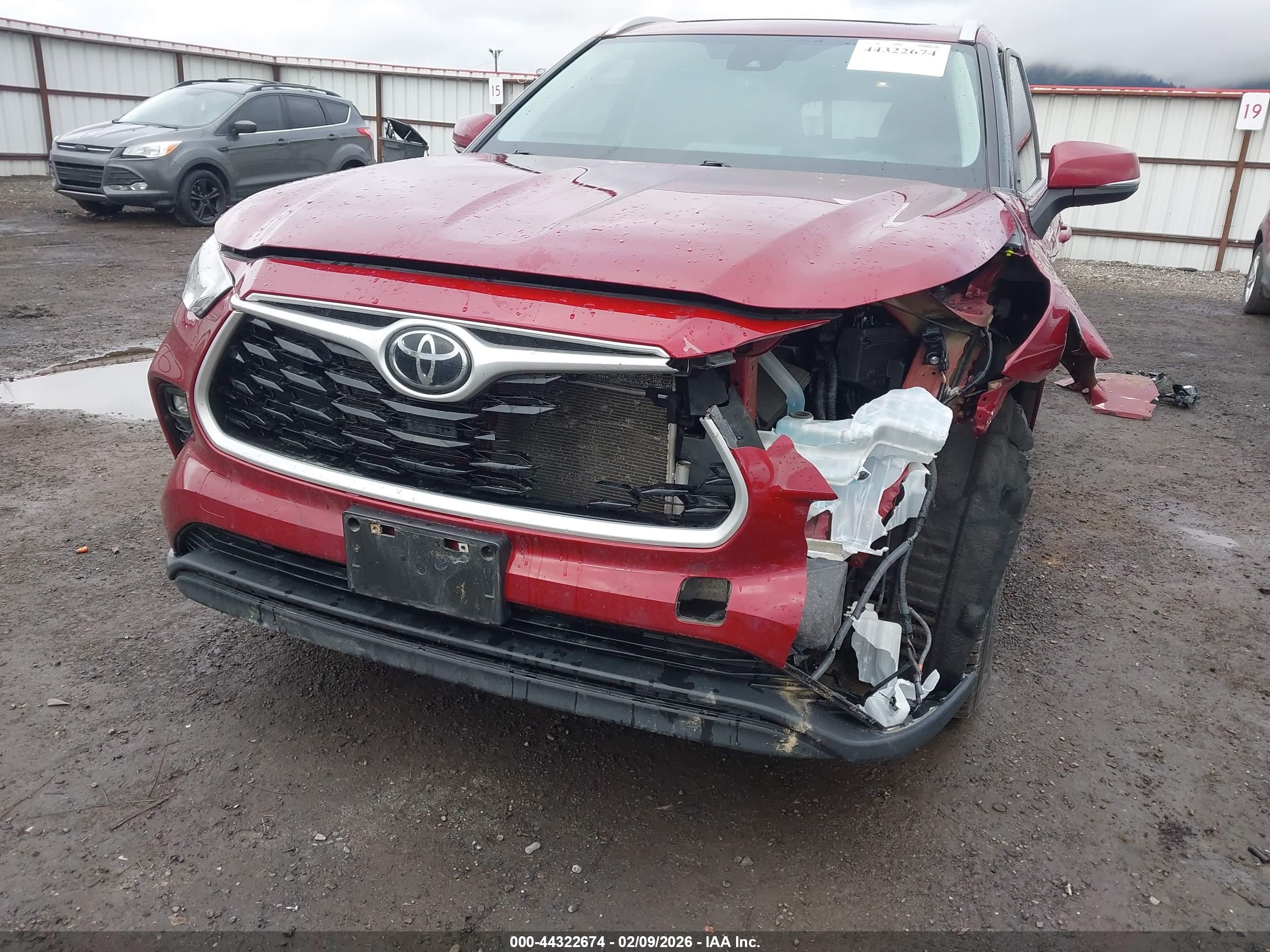 TOYOTA HIGHLANDER image 6