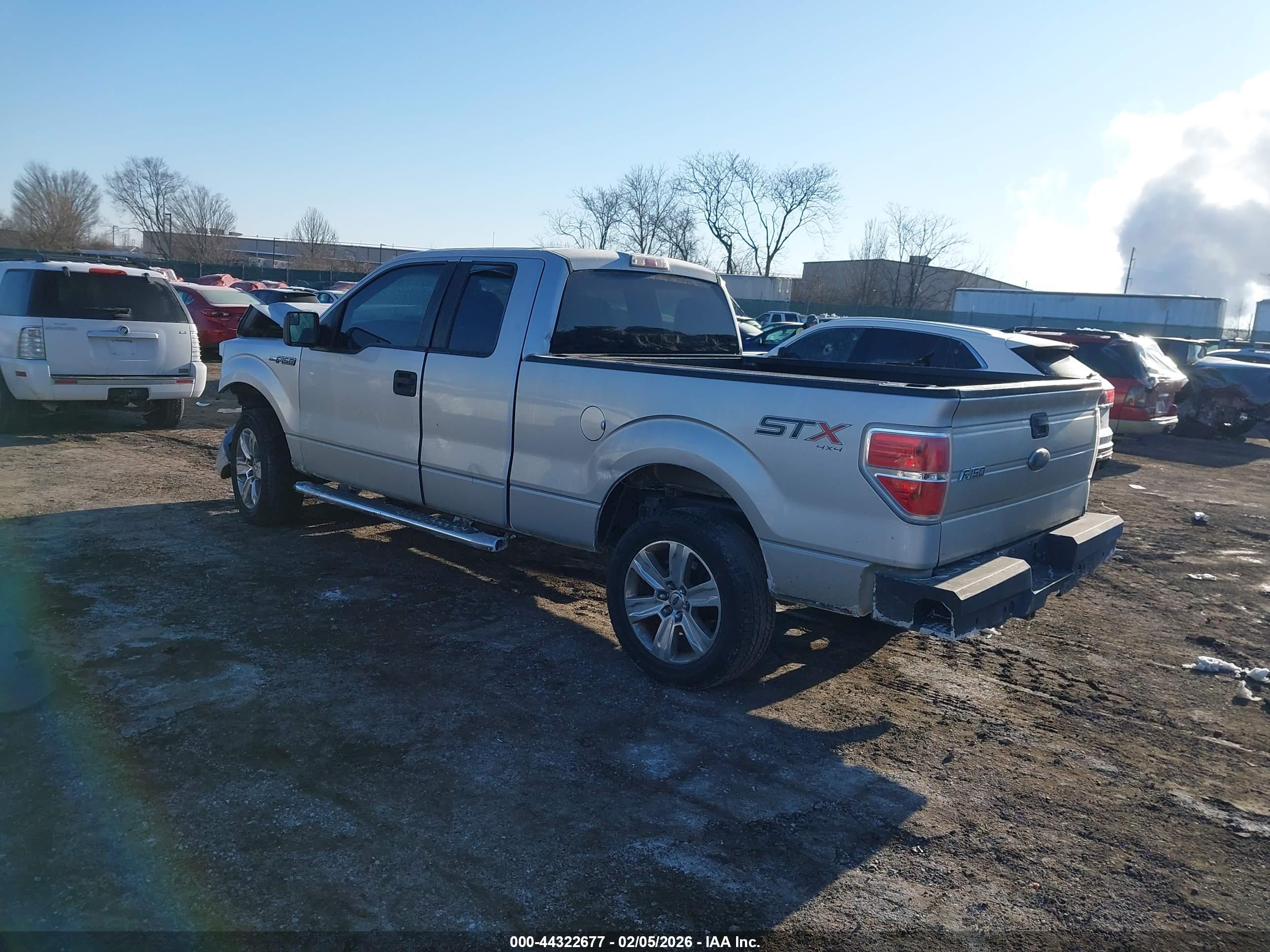 FORD F-150 image 3