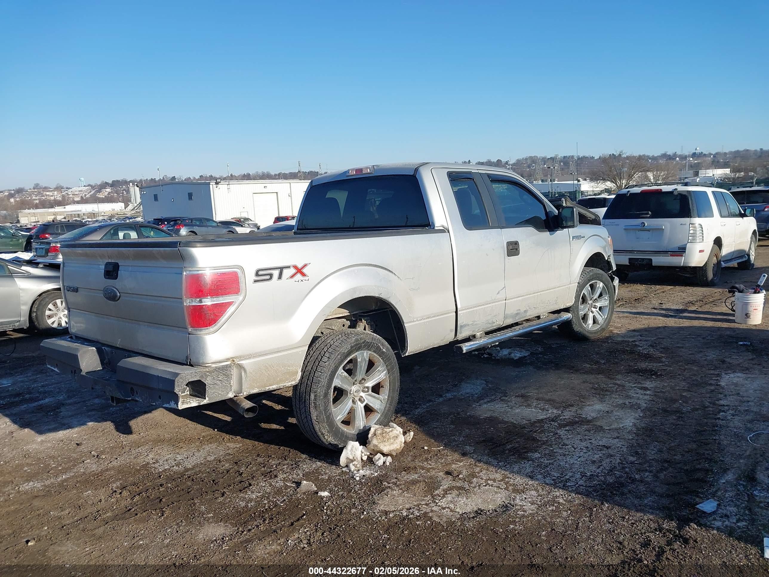 FORD F-150 image 4
