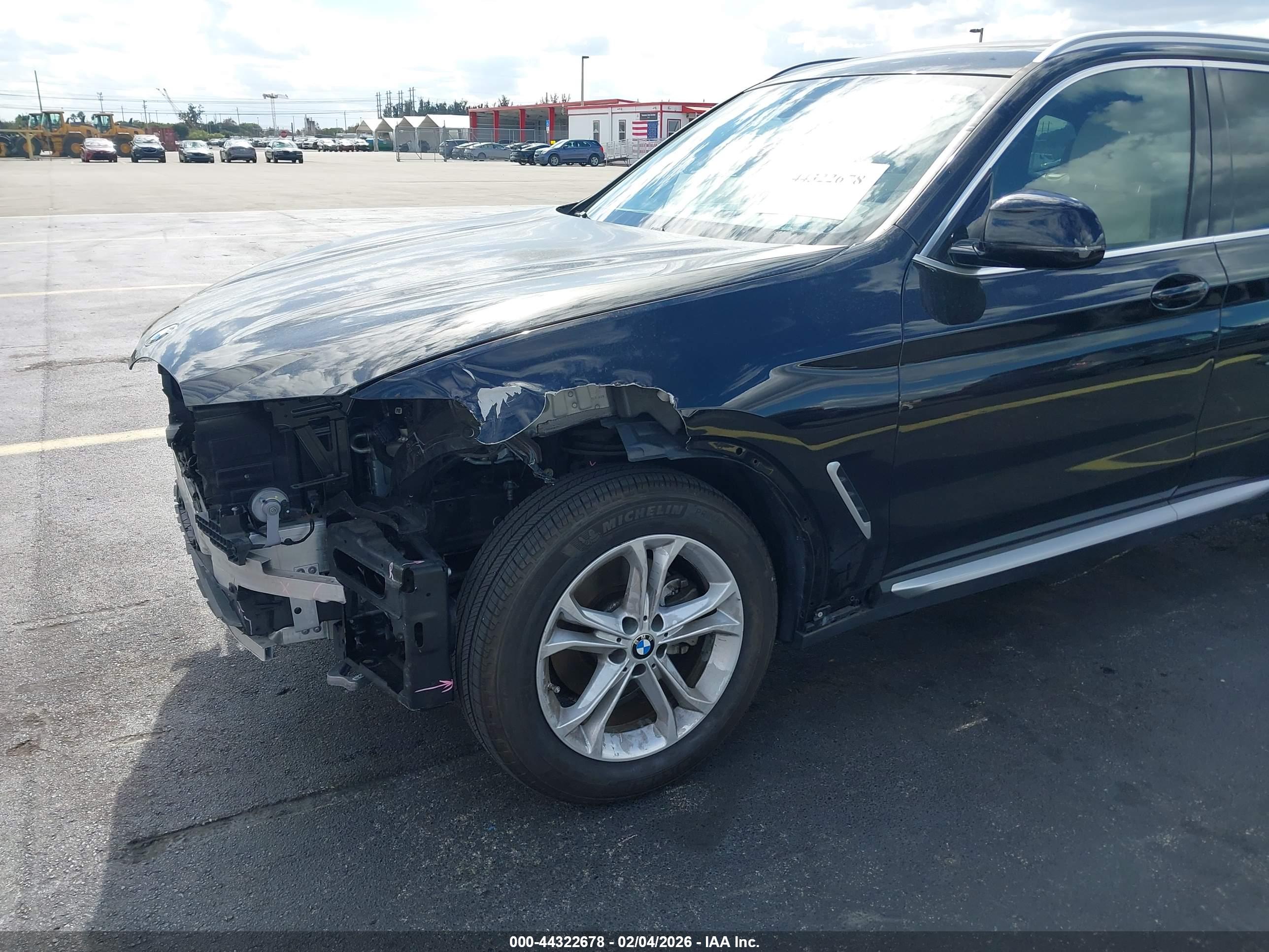 BMW X3 image 6