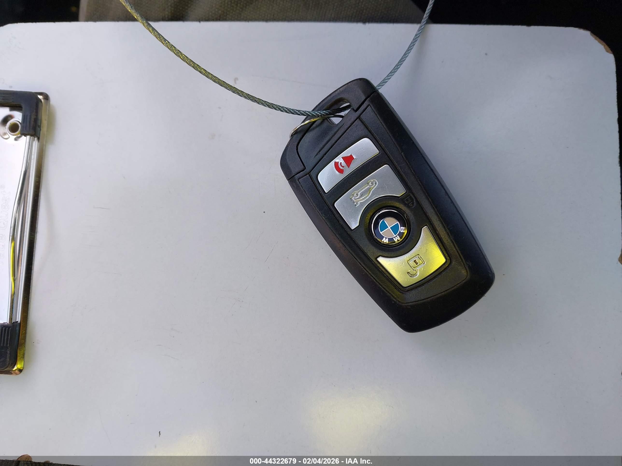 BMW 528I image 11
