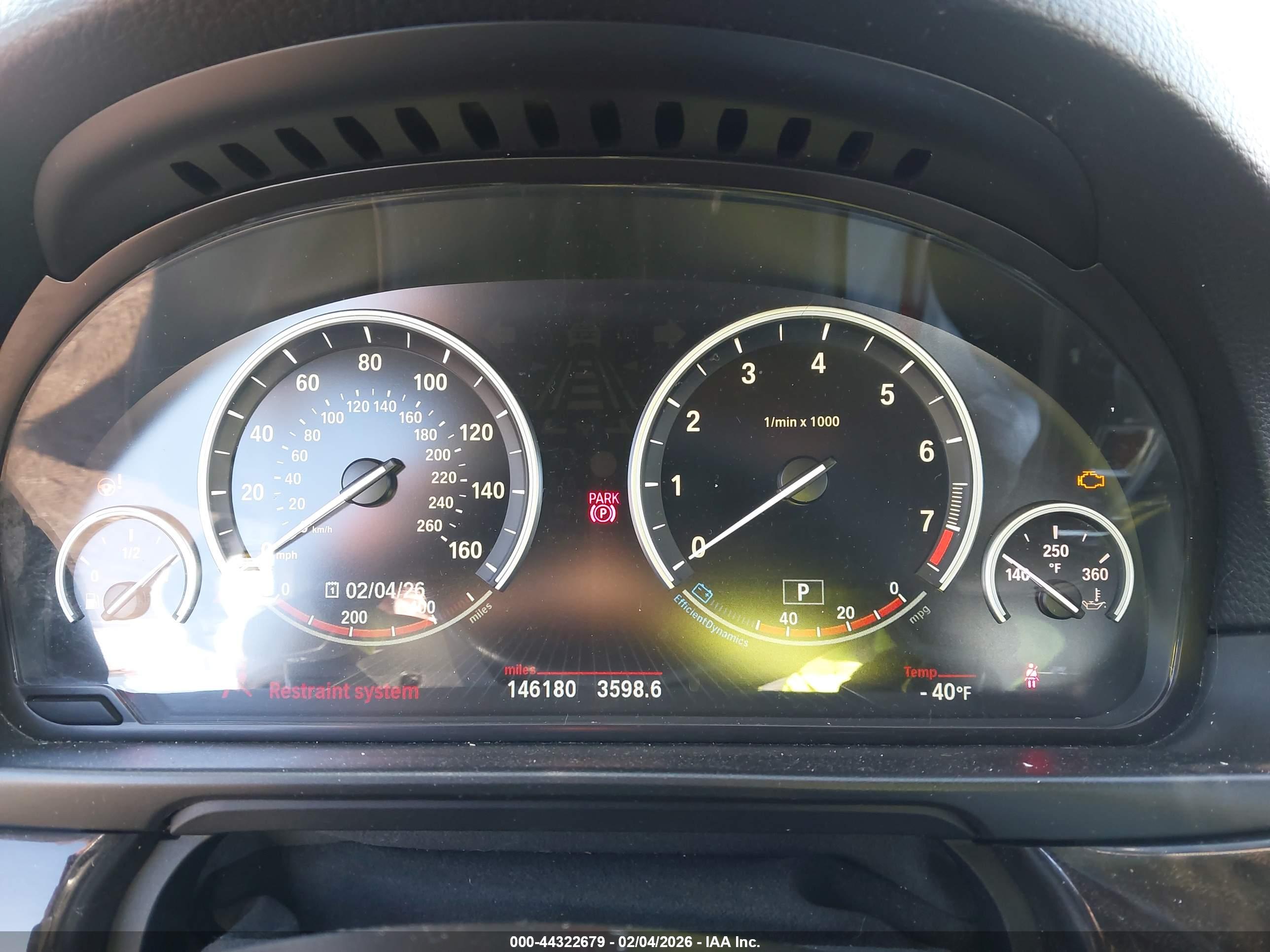 BMW 528I image 7