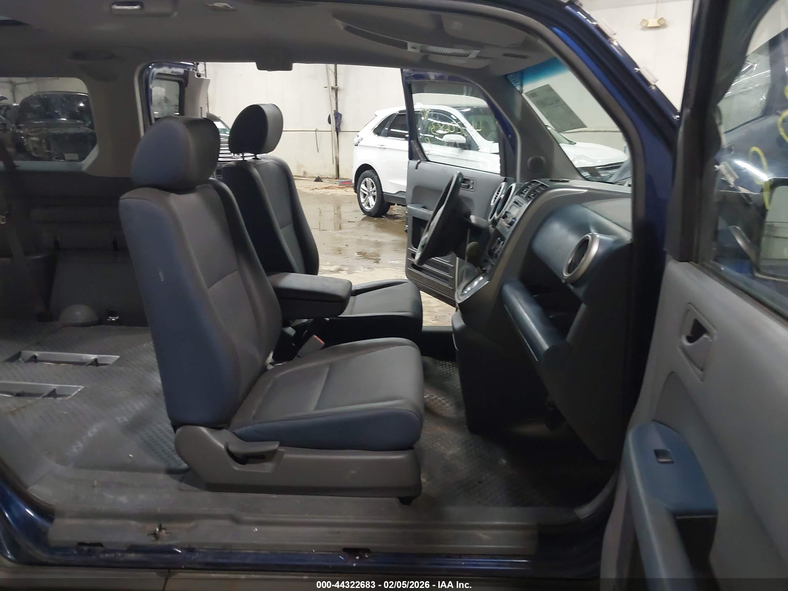 HONDA ELEMENT image 5