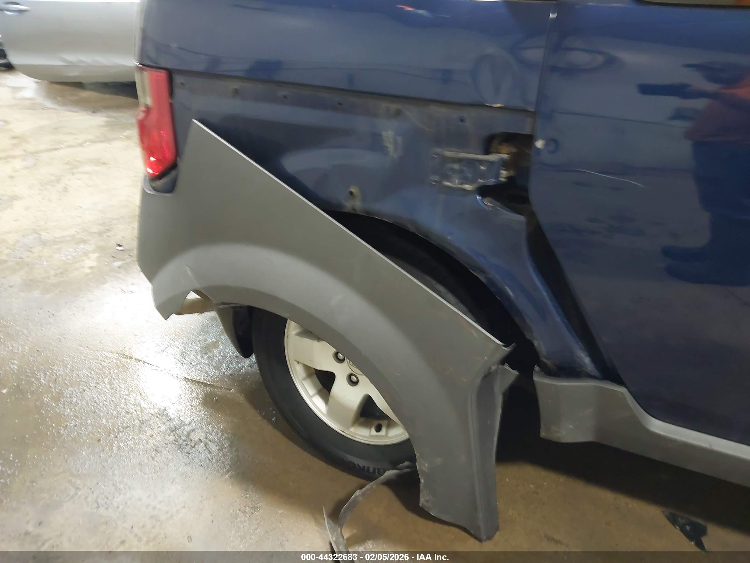 HONDA ELEMENT image 6