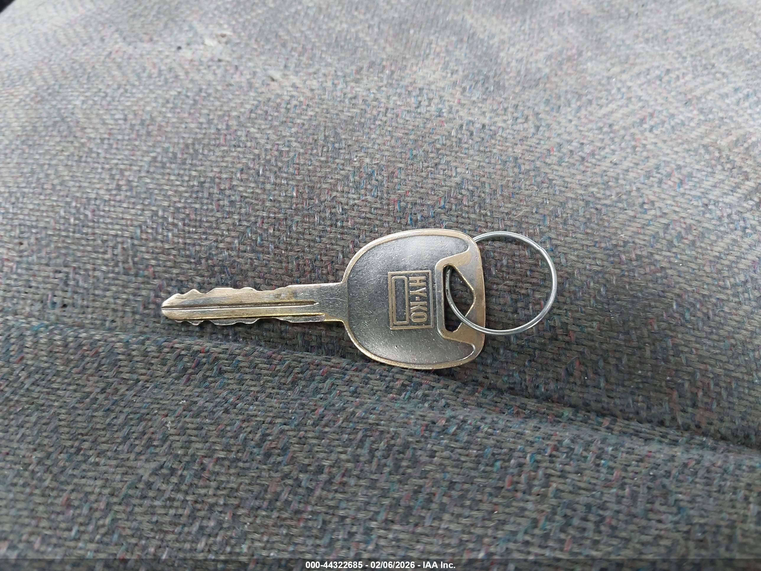 GMC SAVANA image 11