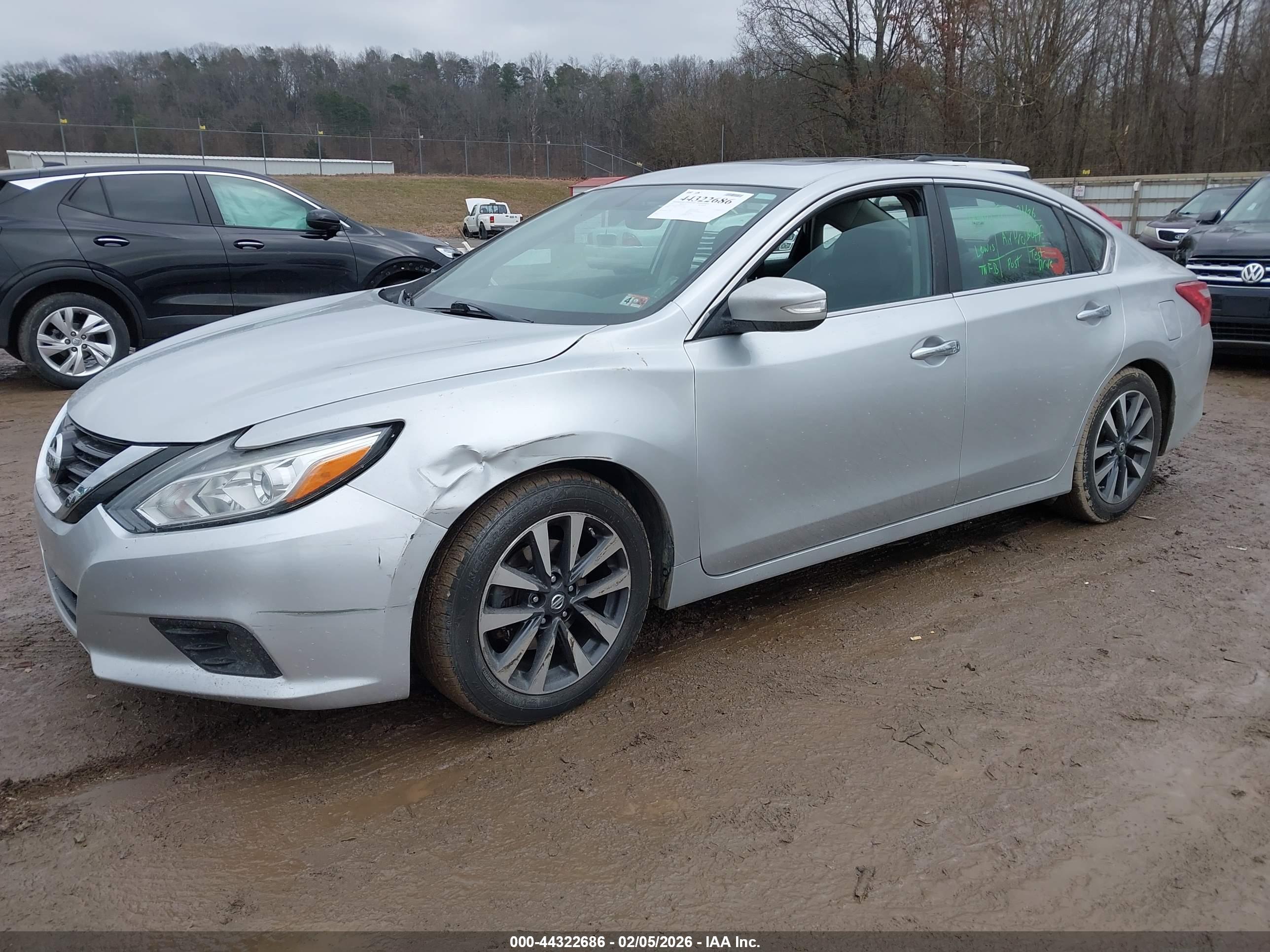 NISSAN ALTIMA image 2