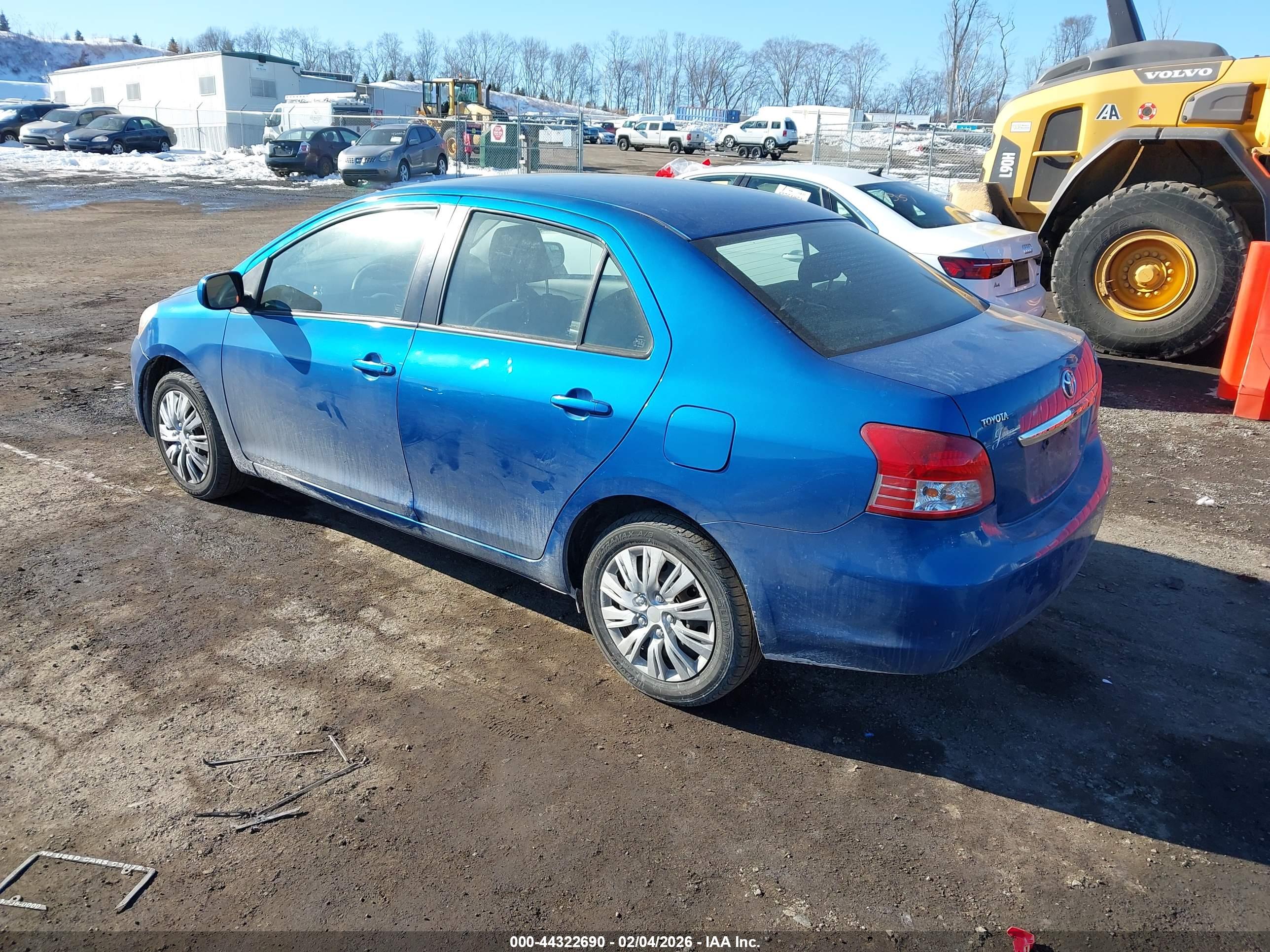 TOYOTA YARIS image 3