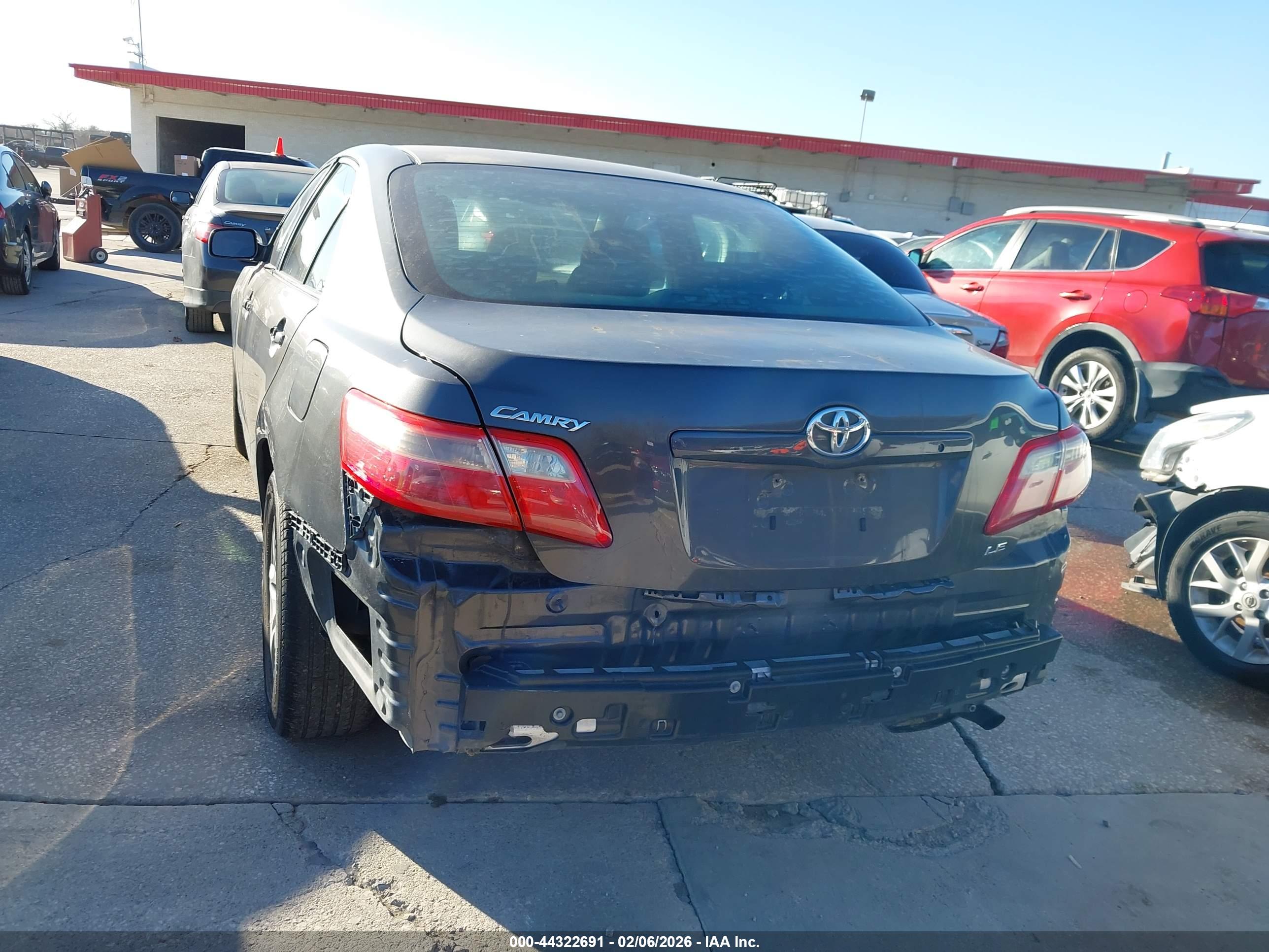 TOYOTA CAMRY image 6