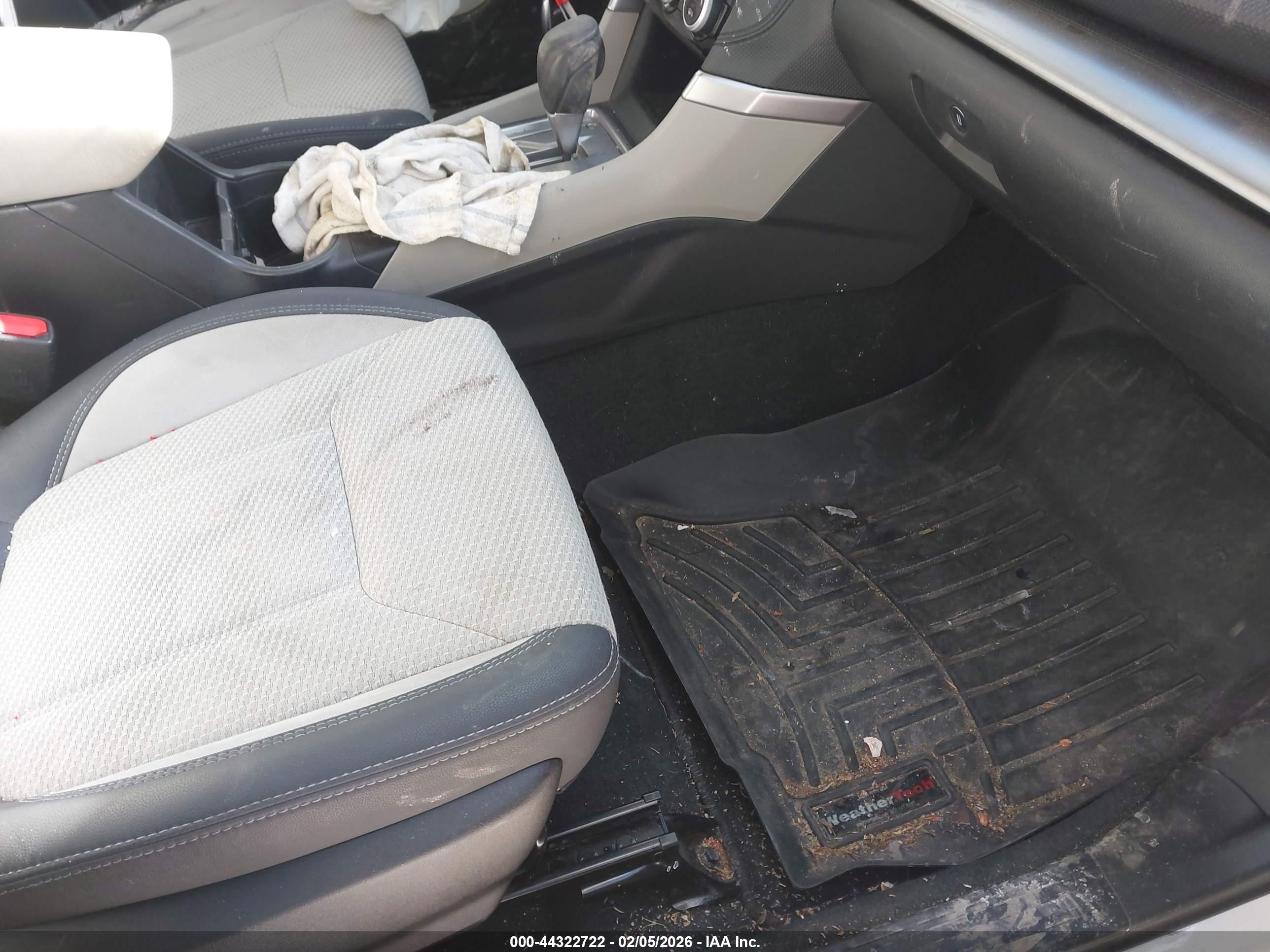 SUBARU FORESTER image 5