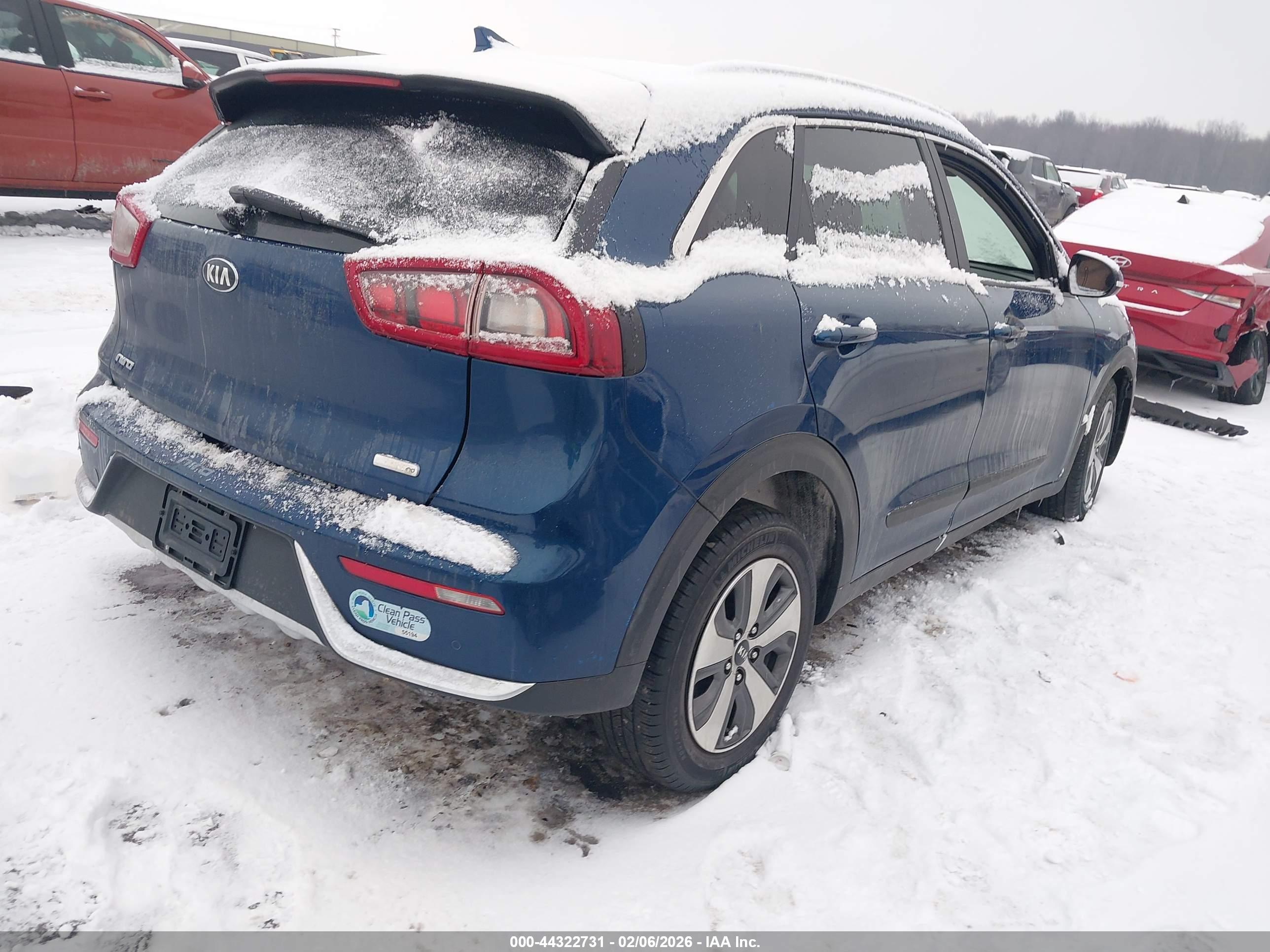 KIA NIRO image 4