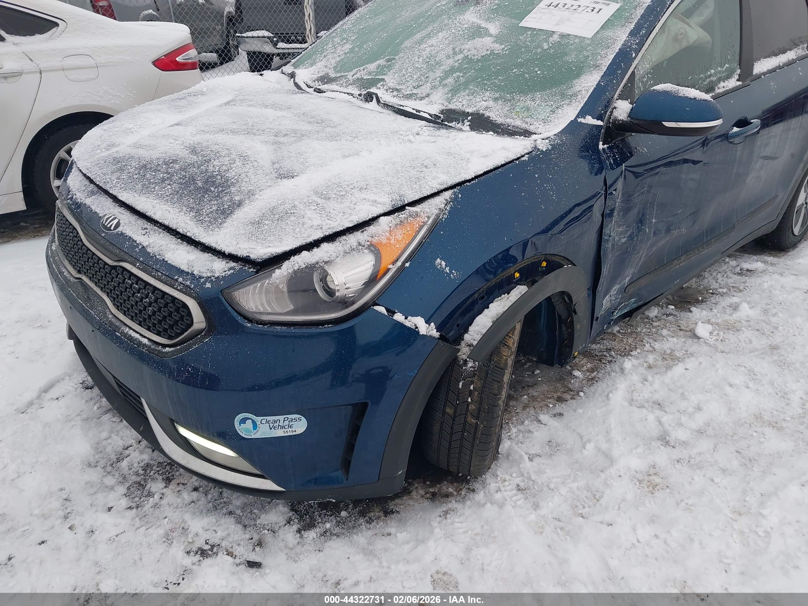 KIA NIRO image 6