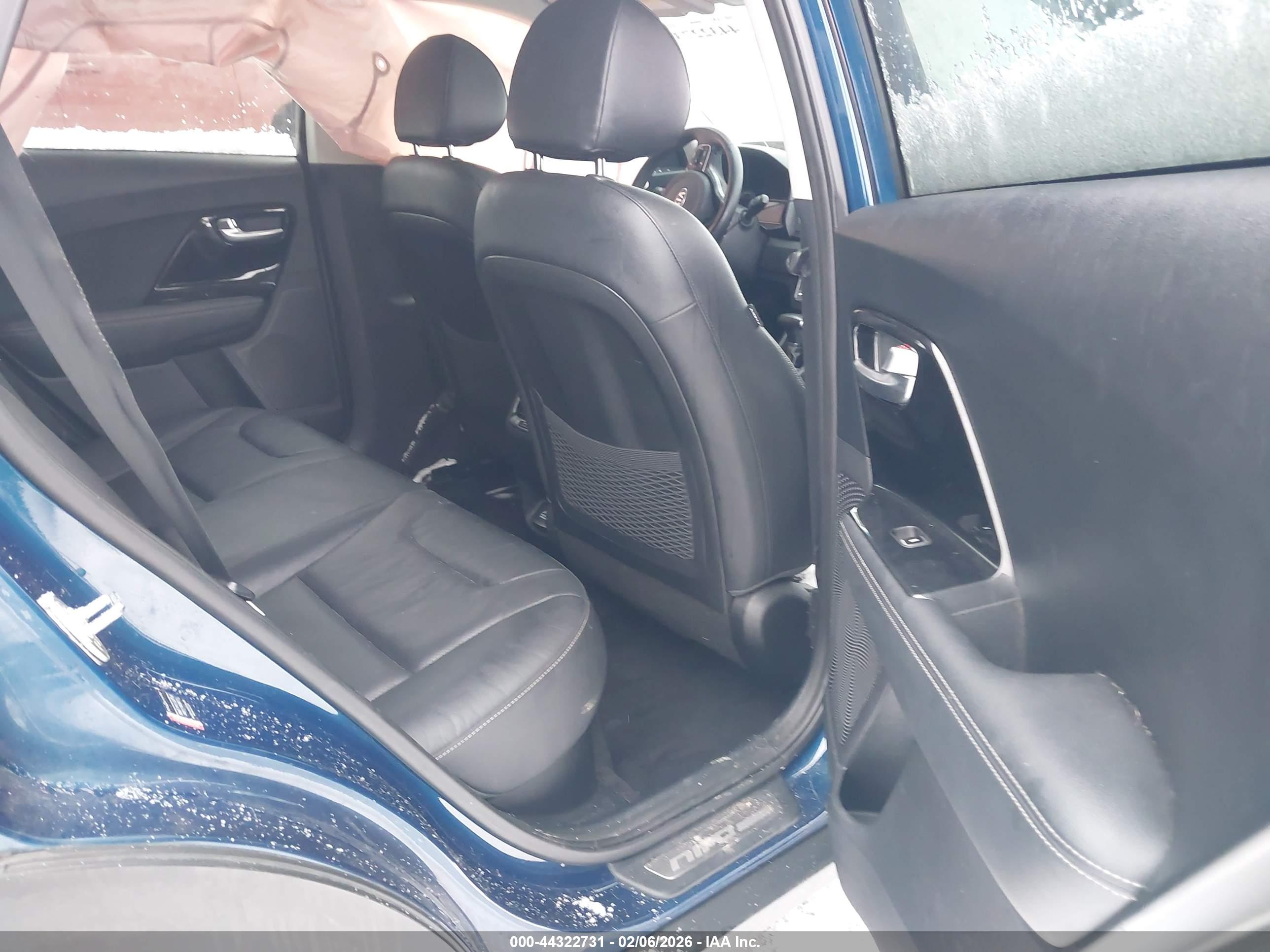 KIA NIRO image 8