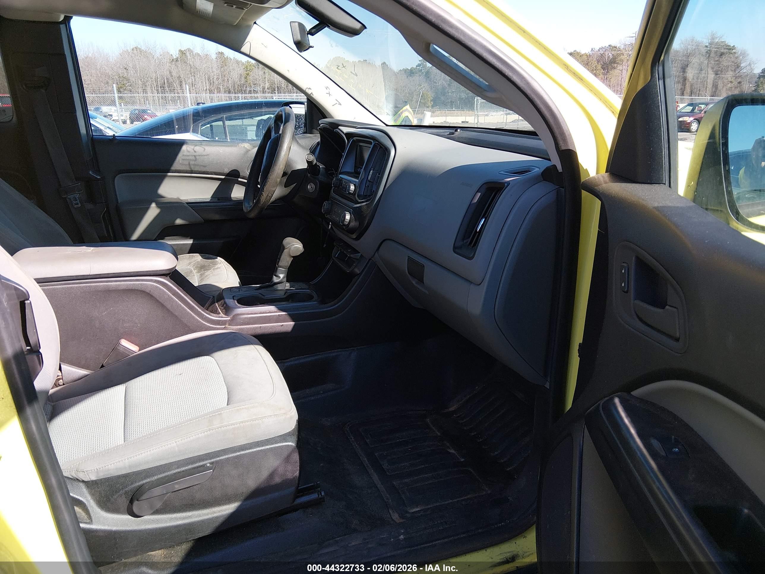 GMC CANYON image 5