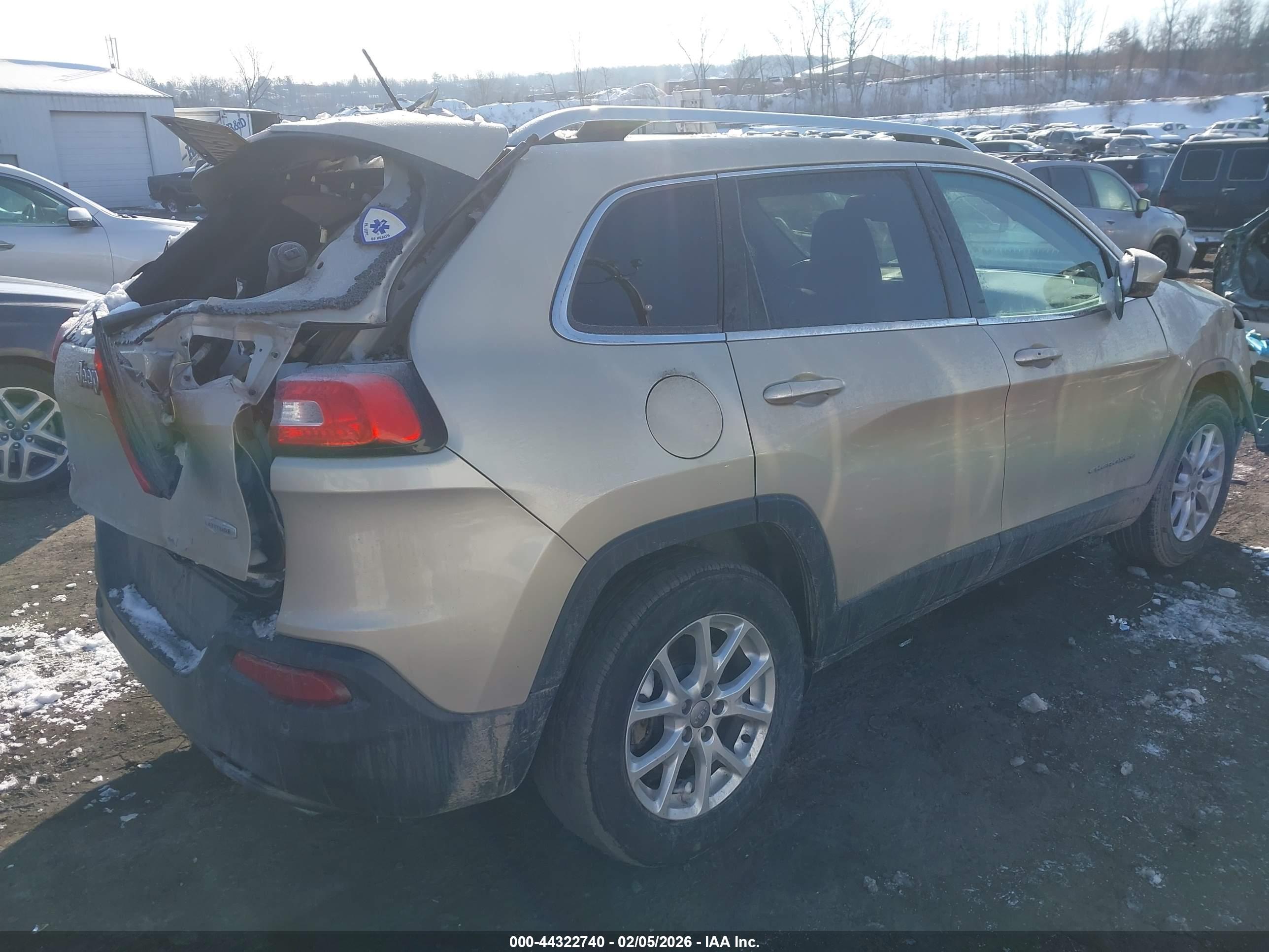 JEEP CHEROKEE image 4