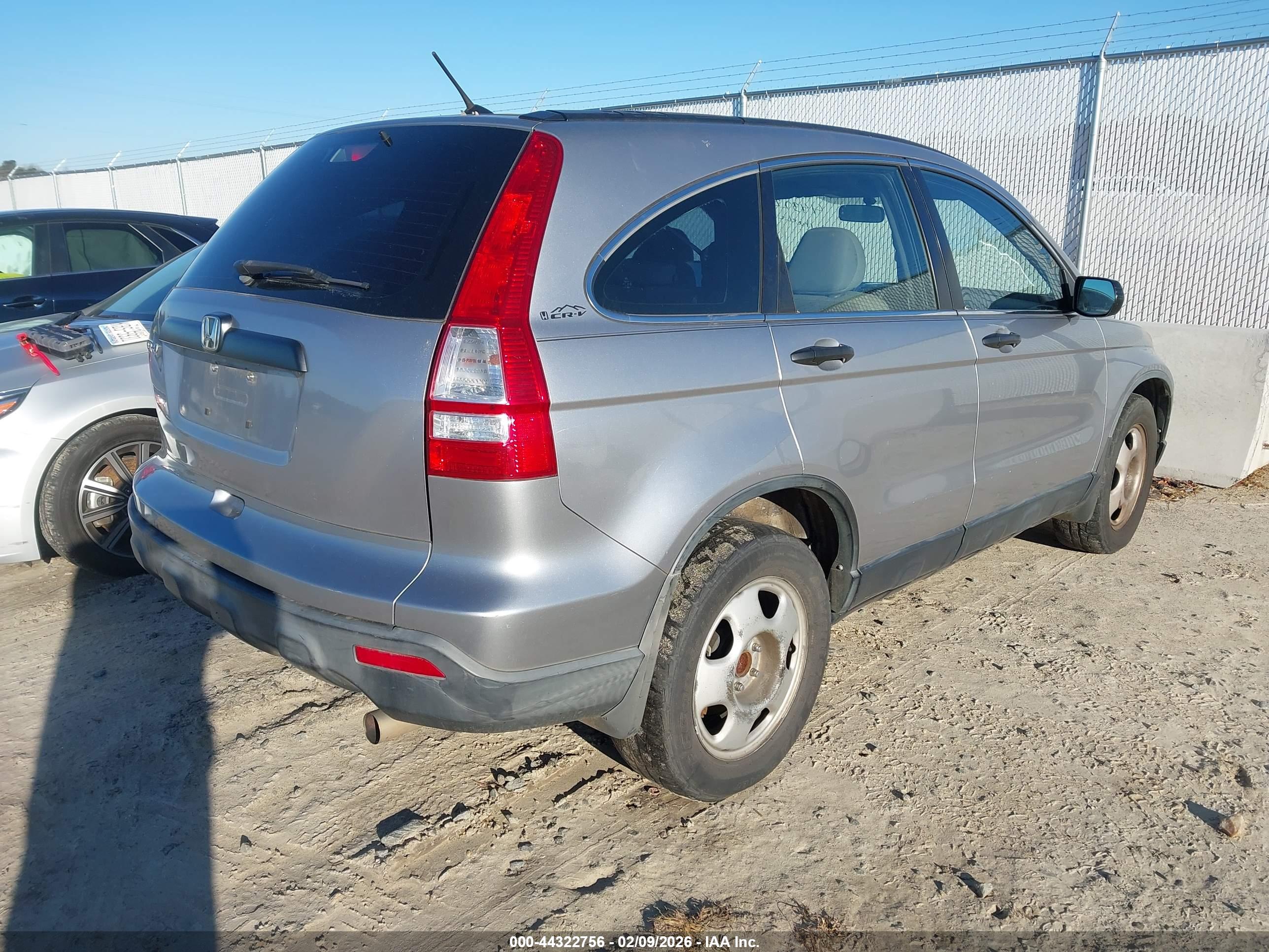 HONDA CR-V image 4