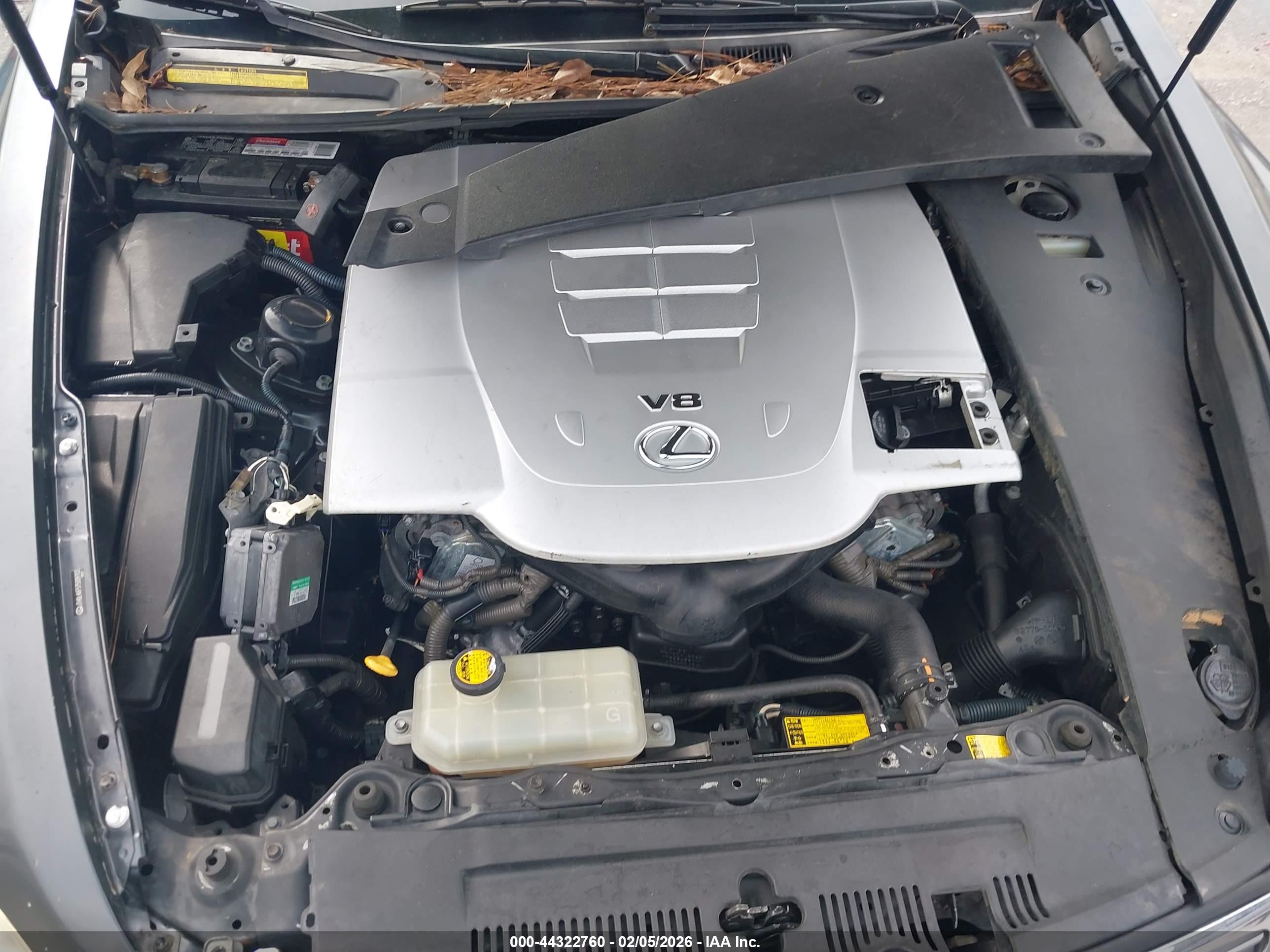 LEXUS LS image 10