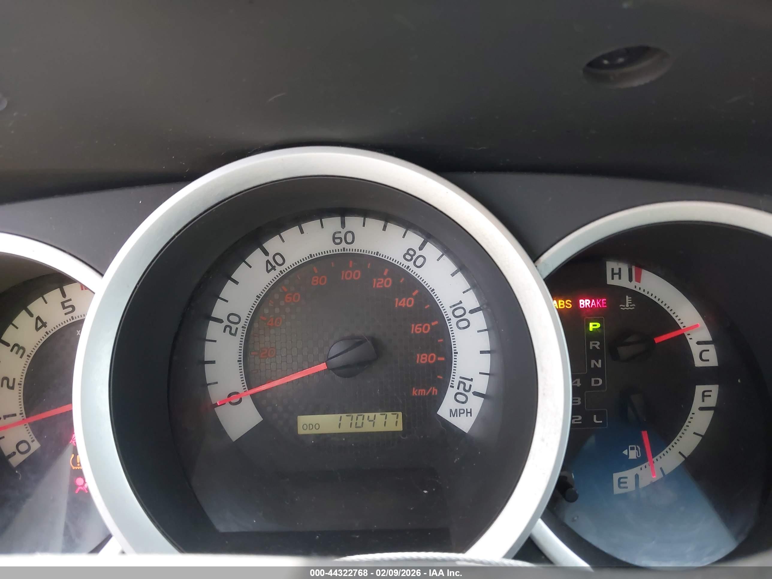 TOYOTA TACOMA image 7