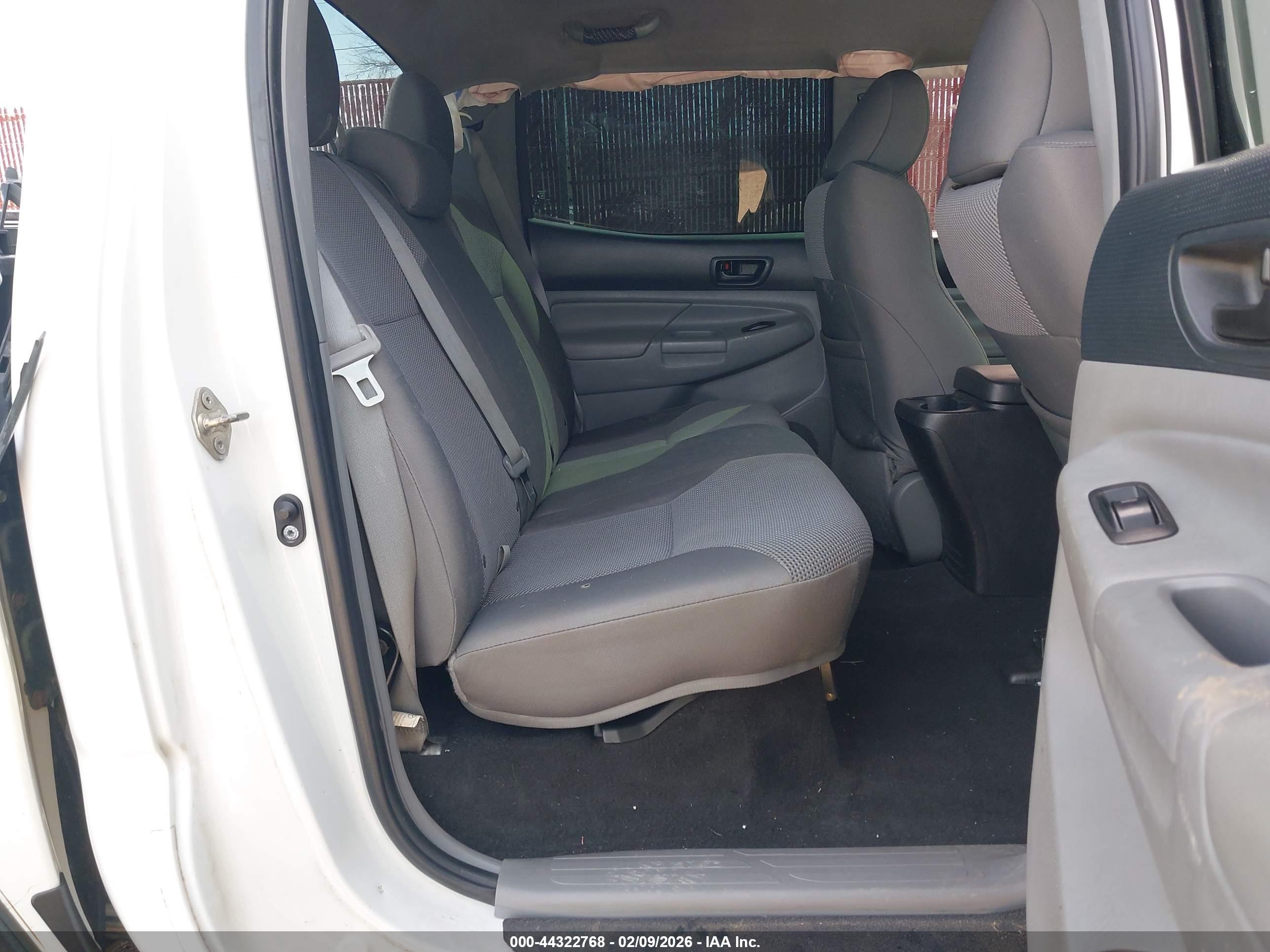 TOYOTA TACOMA image 8
