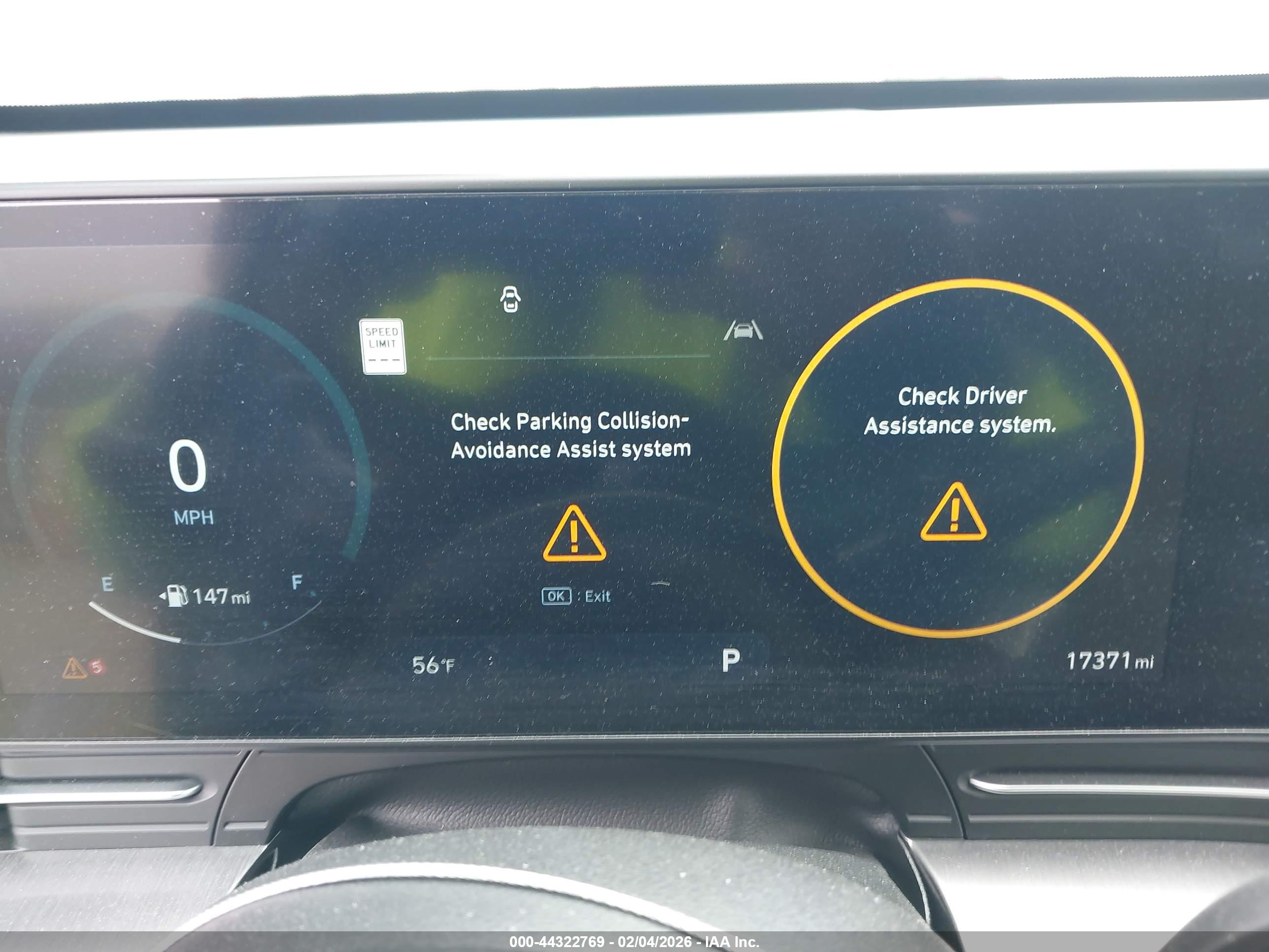 HYUNDAI KONA image 7