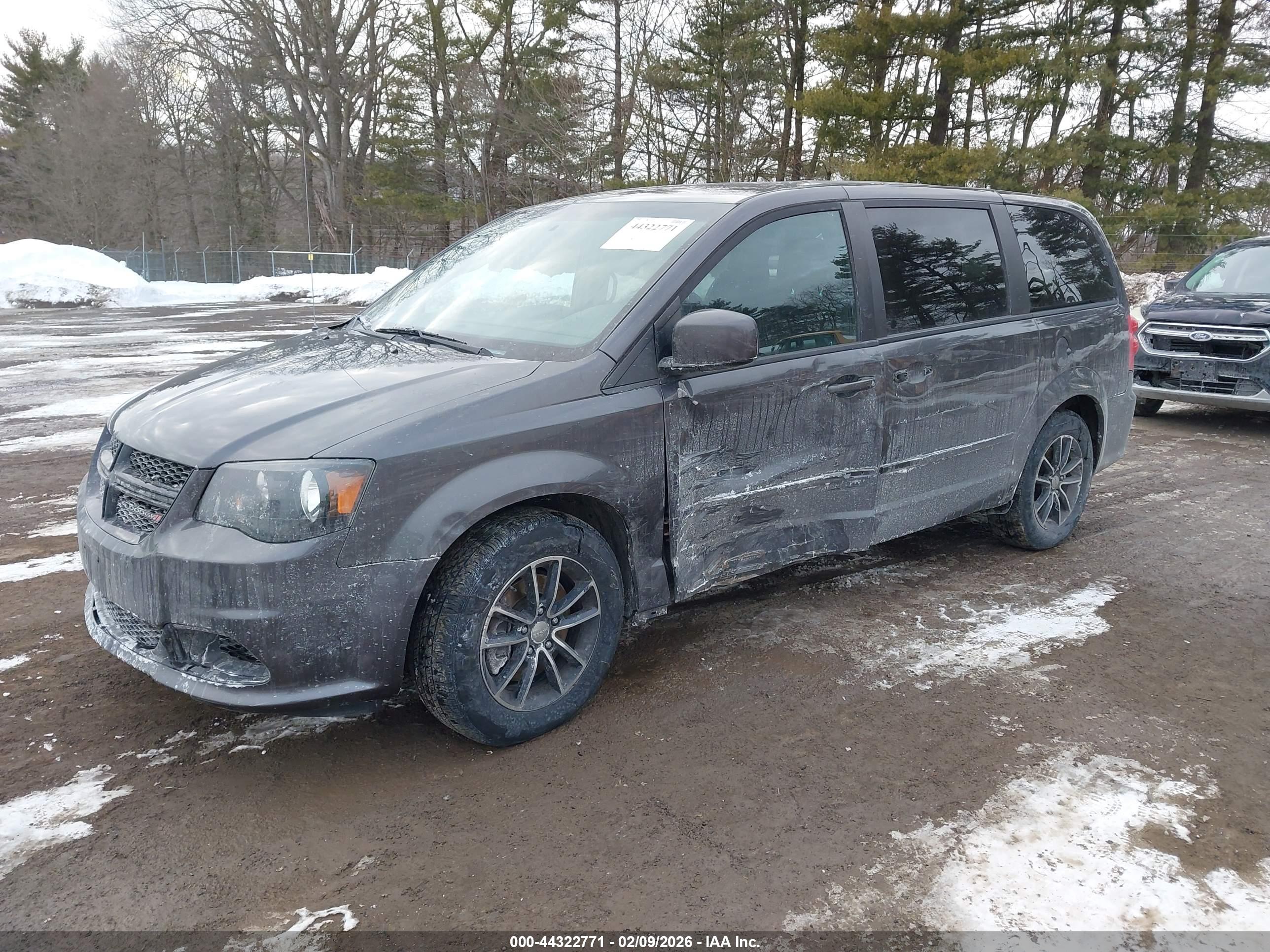 DODGE GRAND image 2