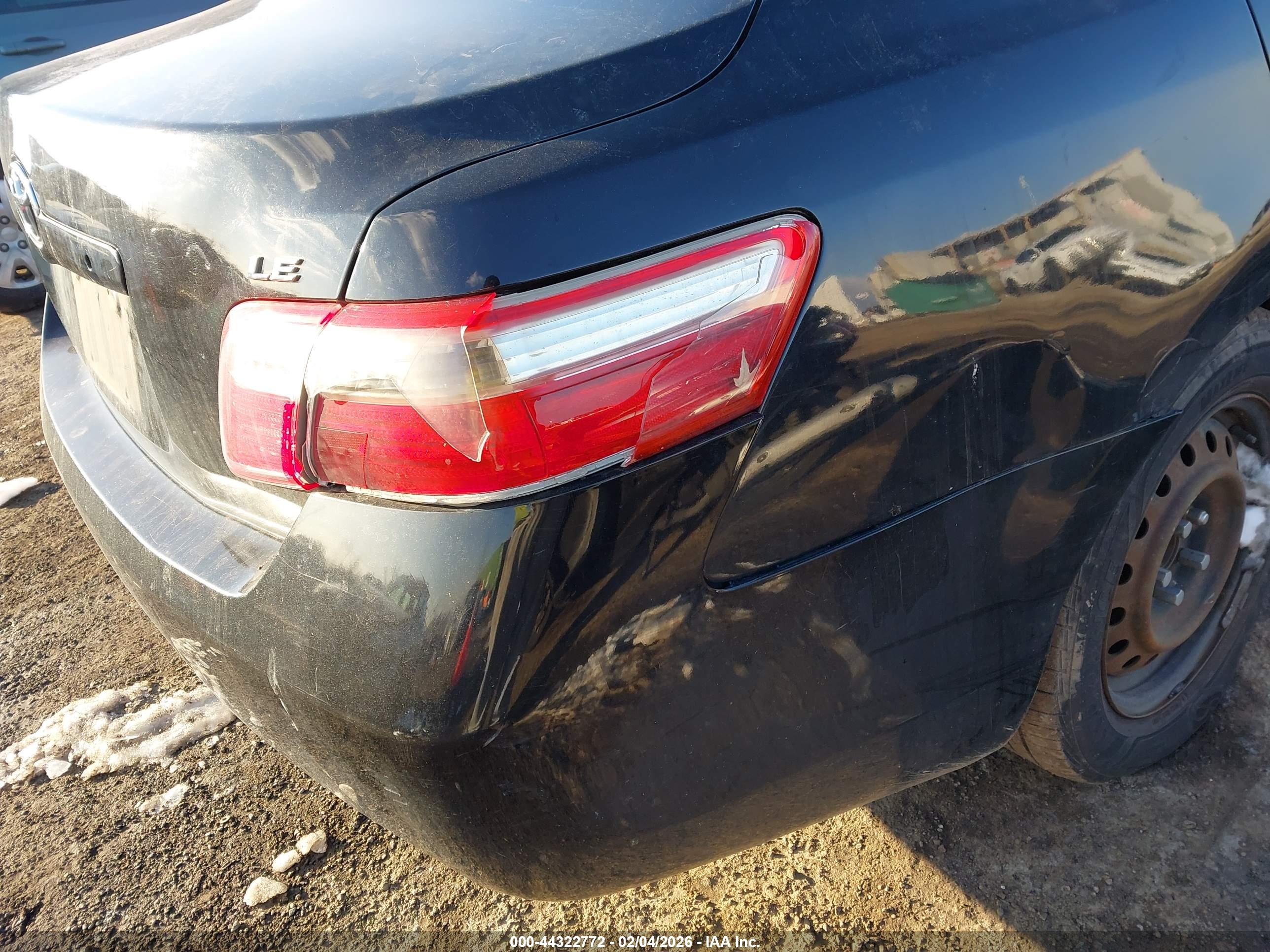 TOYOTA CAMRY image 6