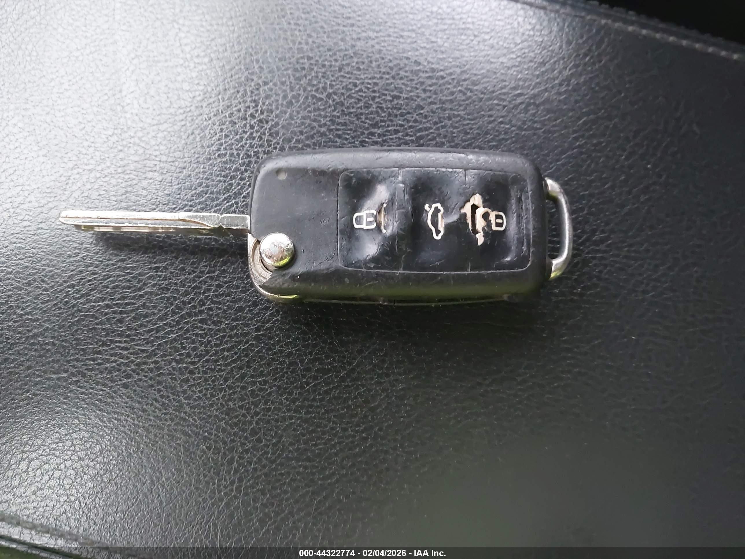 VOLKSWAGEN PASSAT image 11