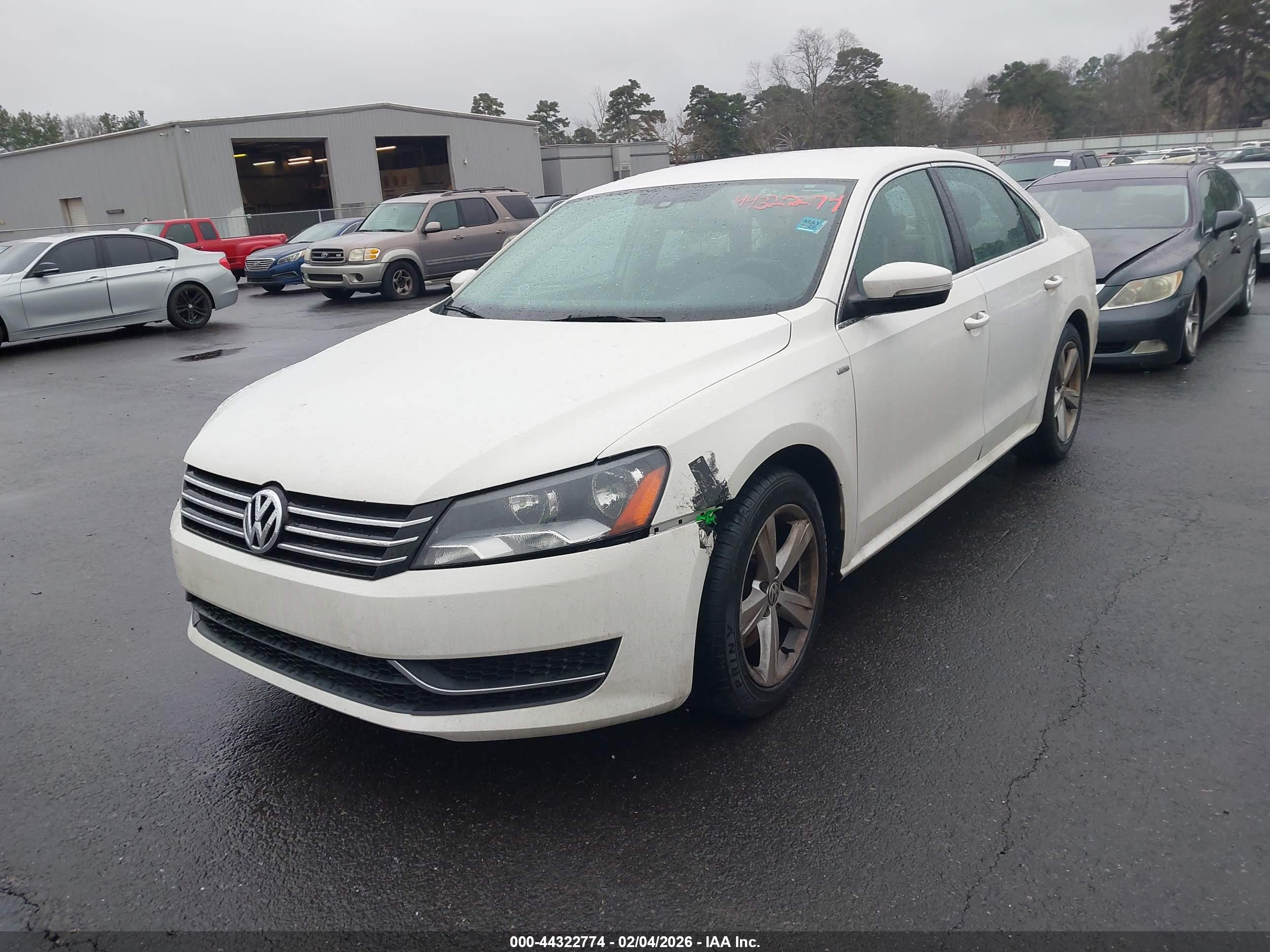 VOLKSWAGEN PASSAT image 2