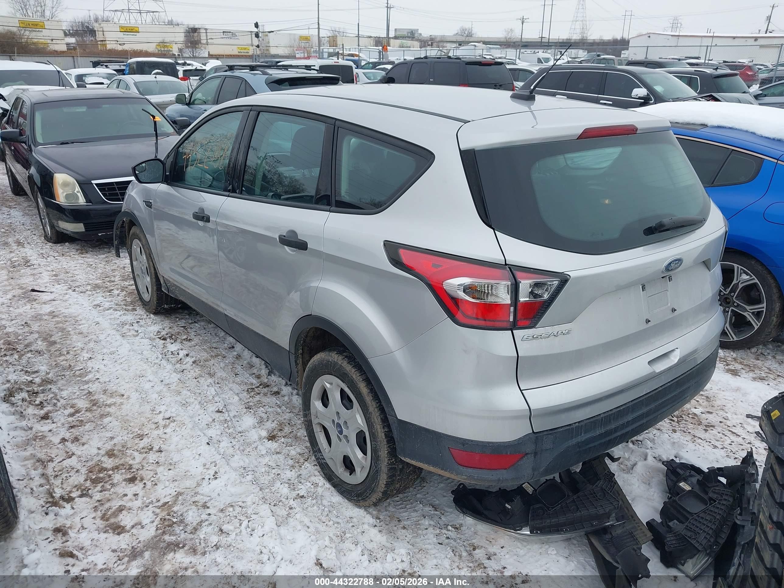 FORD ESCAPE image 3