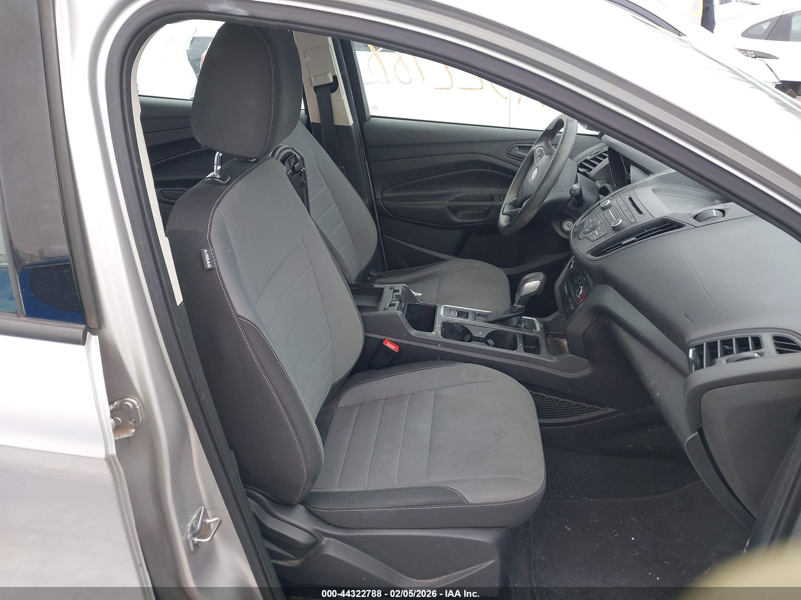 FORD ESCAPE image 5