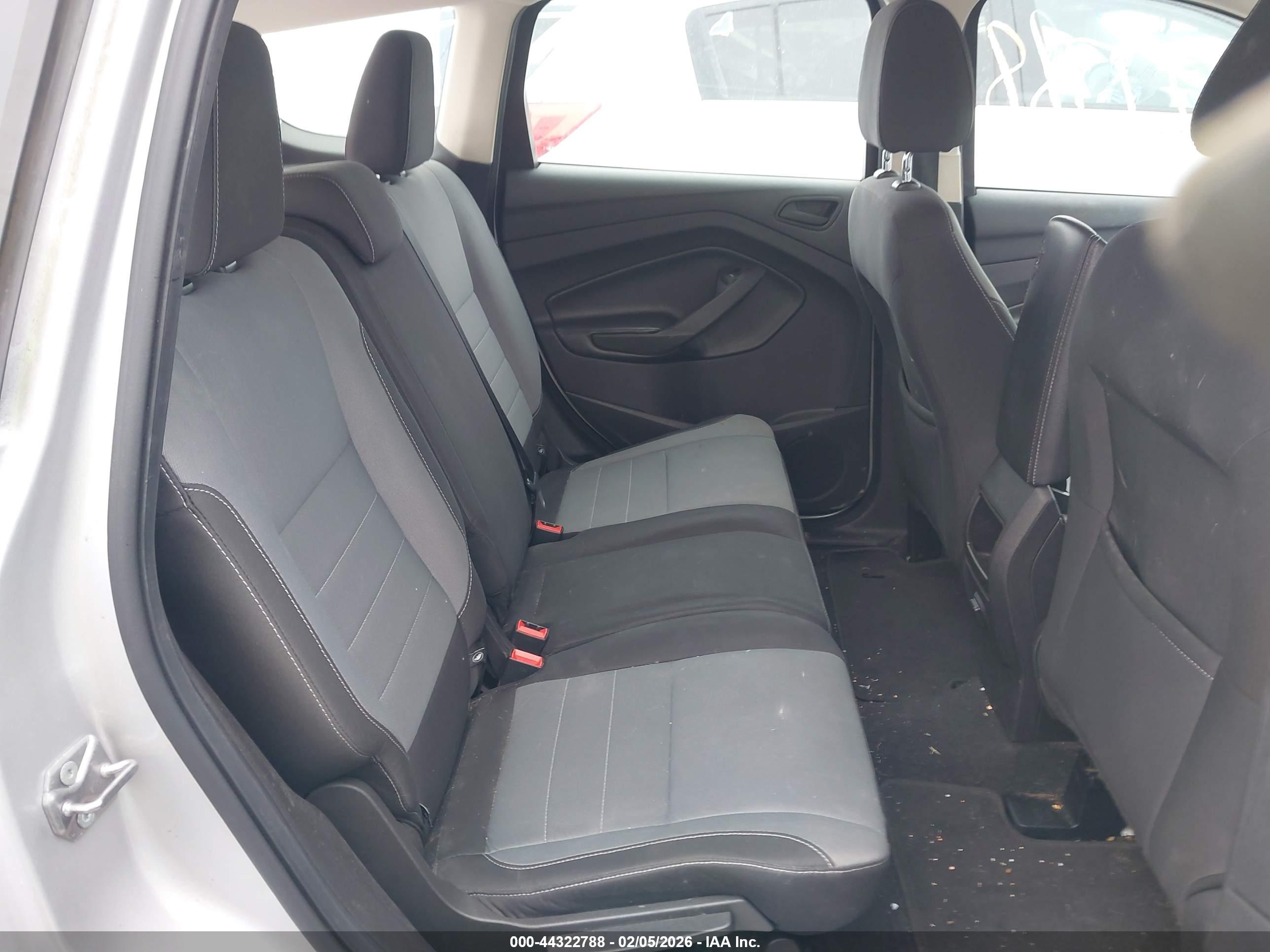 FORD ESCAPE image 8