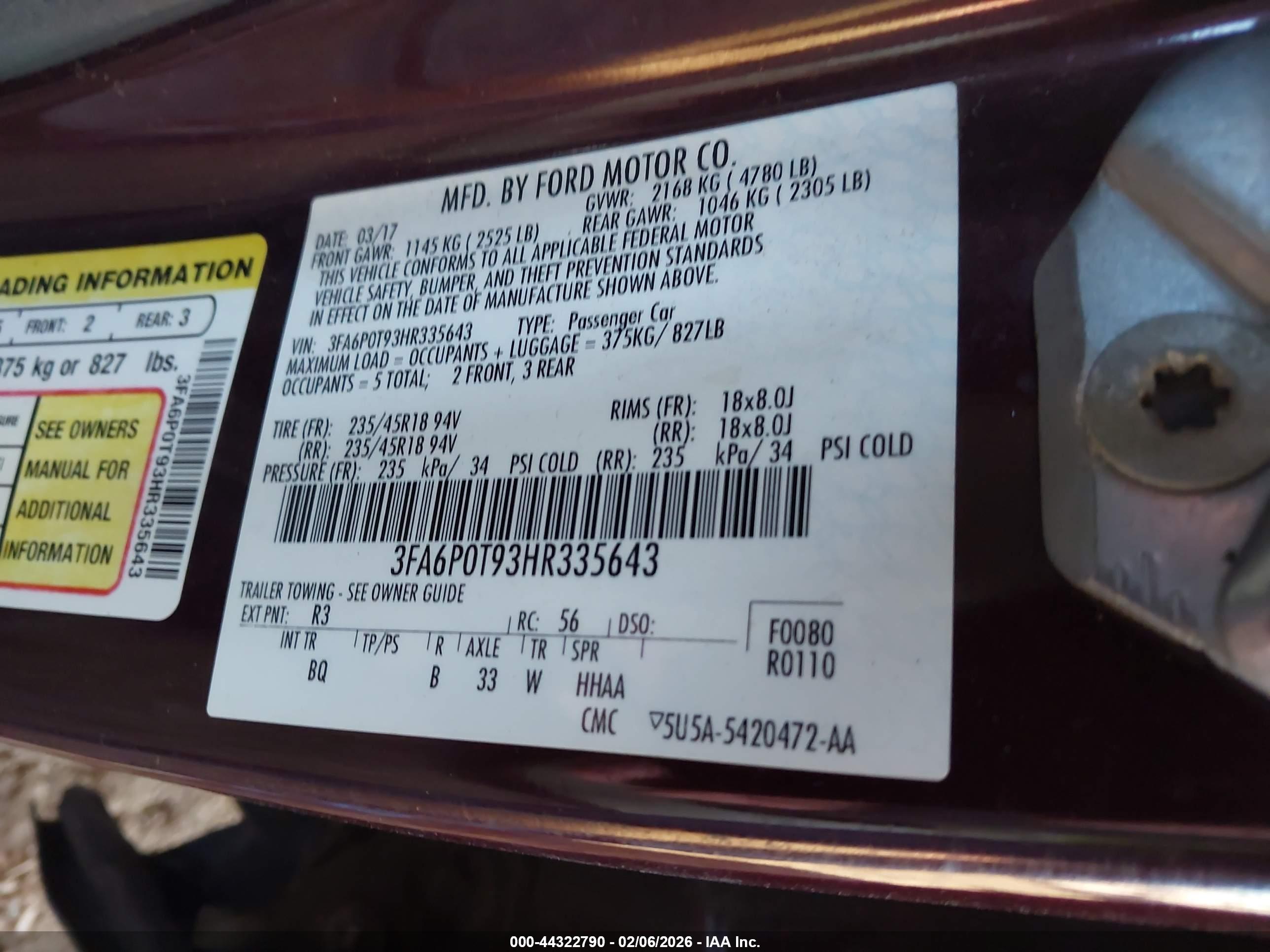 FORD FUSION image 9