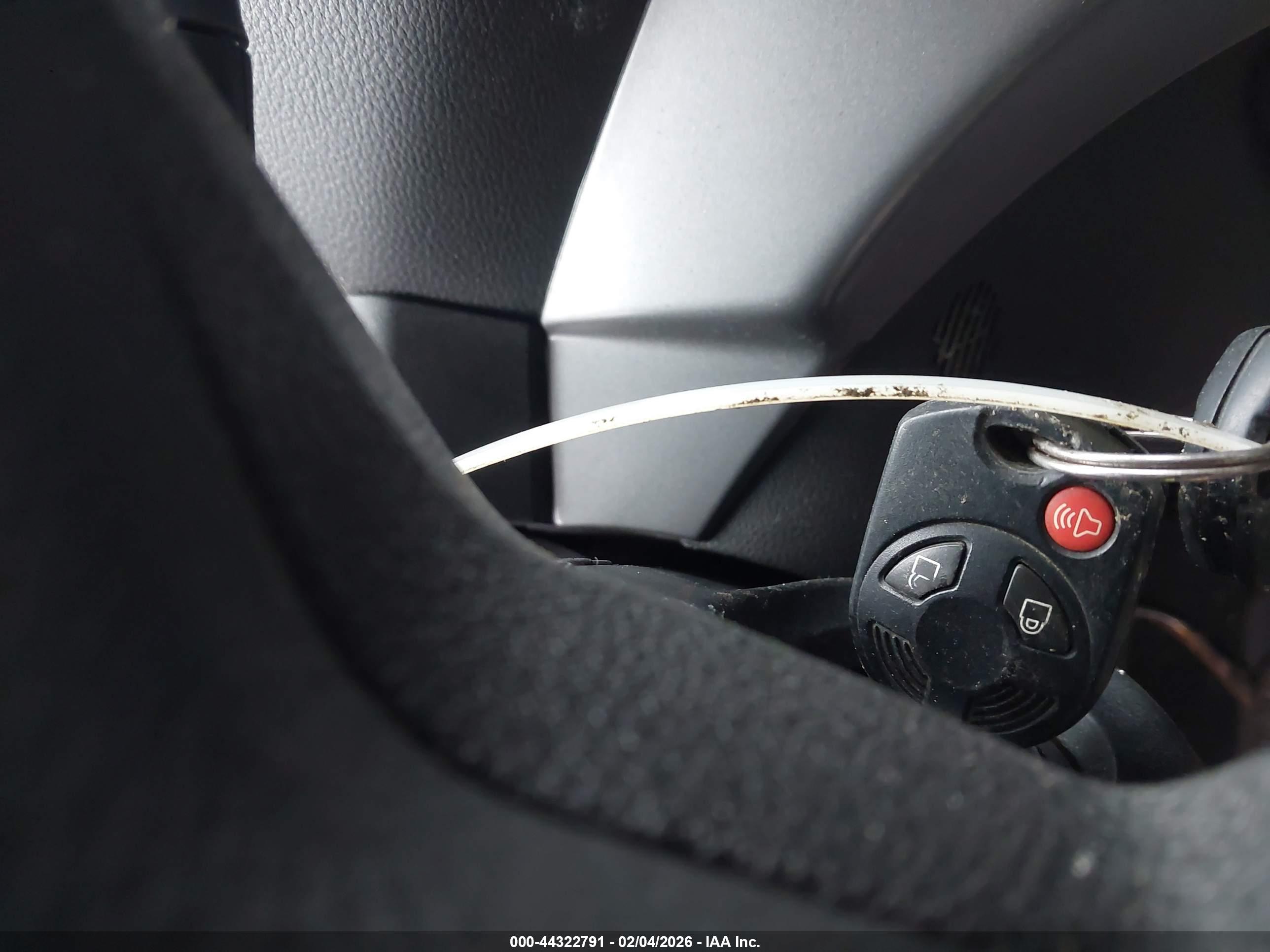 FORD ESCAPE image 11