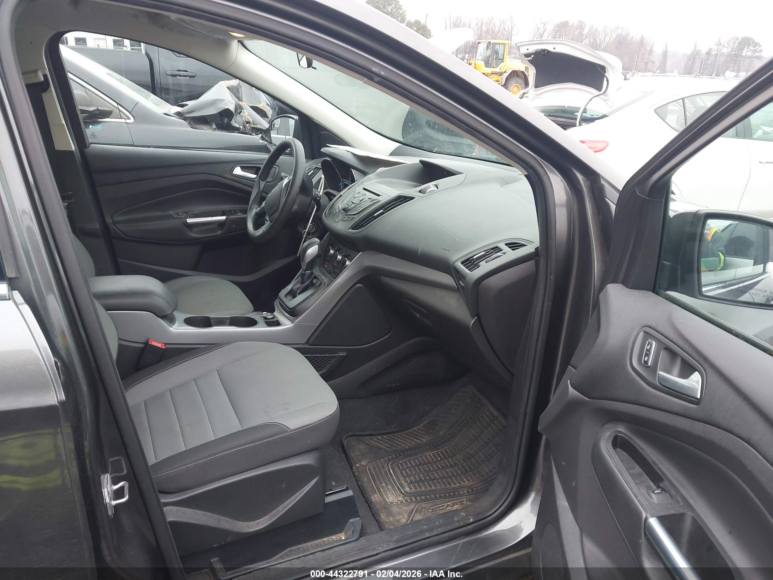 FORD ESCAPE image 5