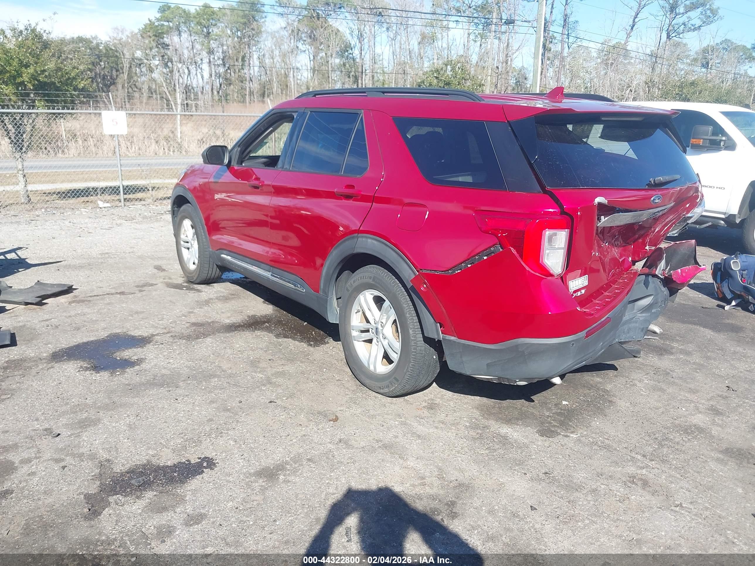 FORD EXPLORER image 3