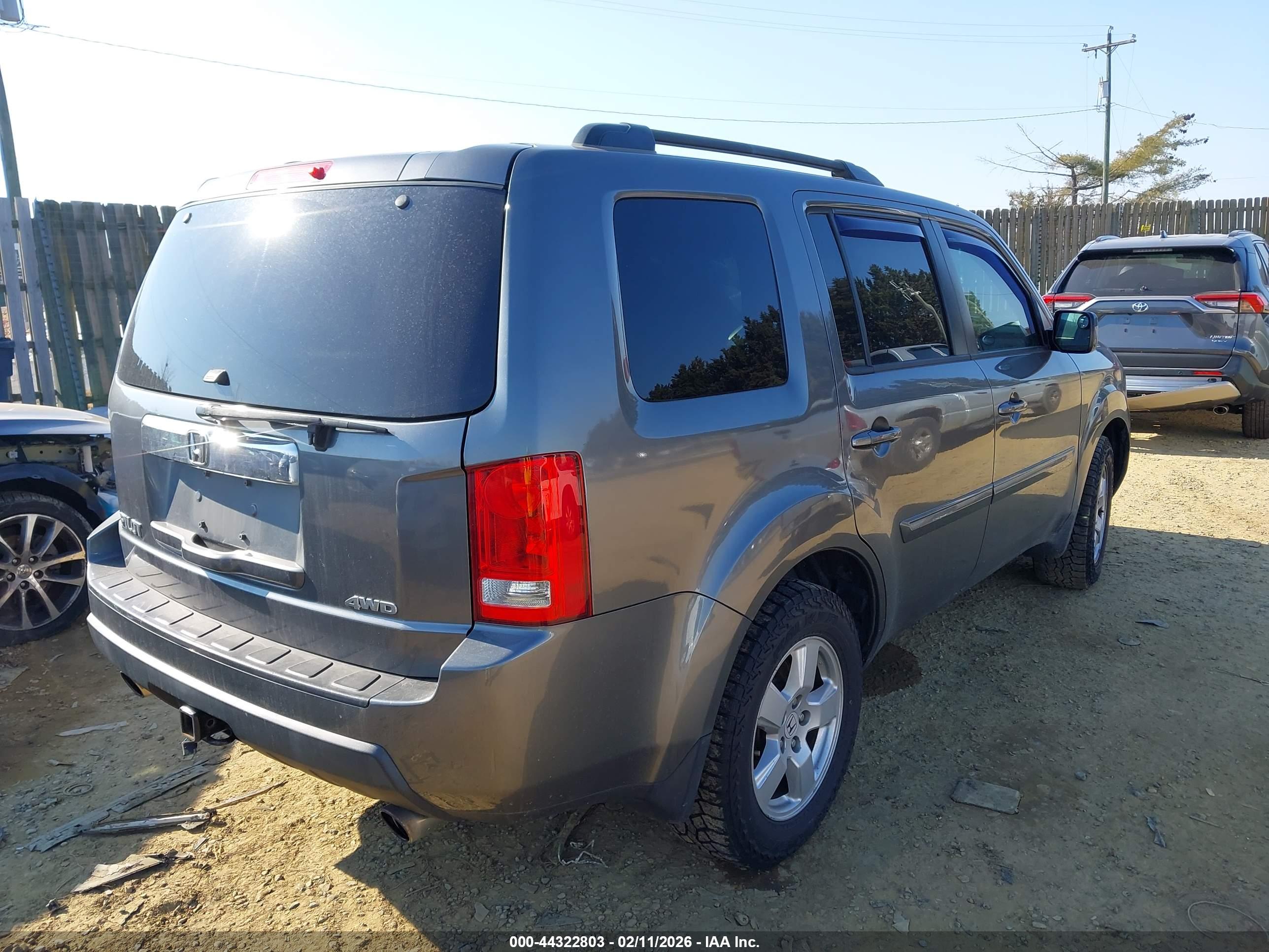 HONDA PILOT image 4