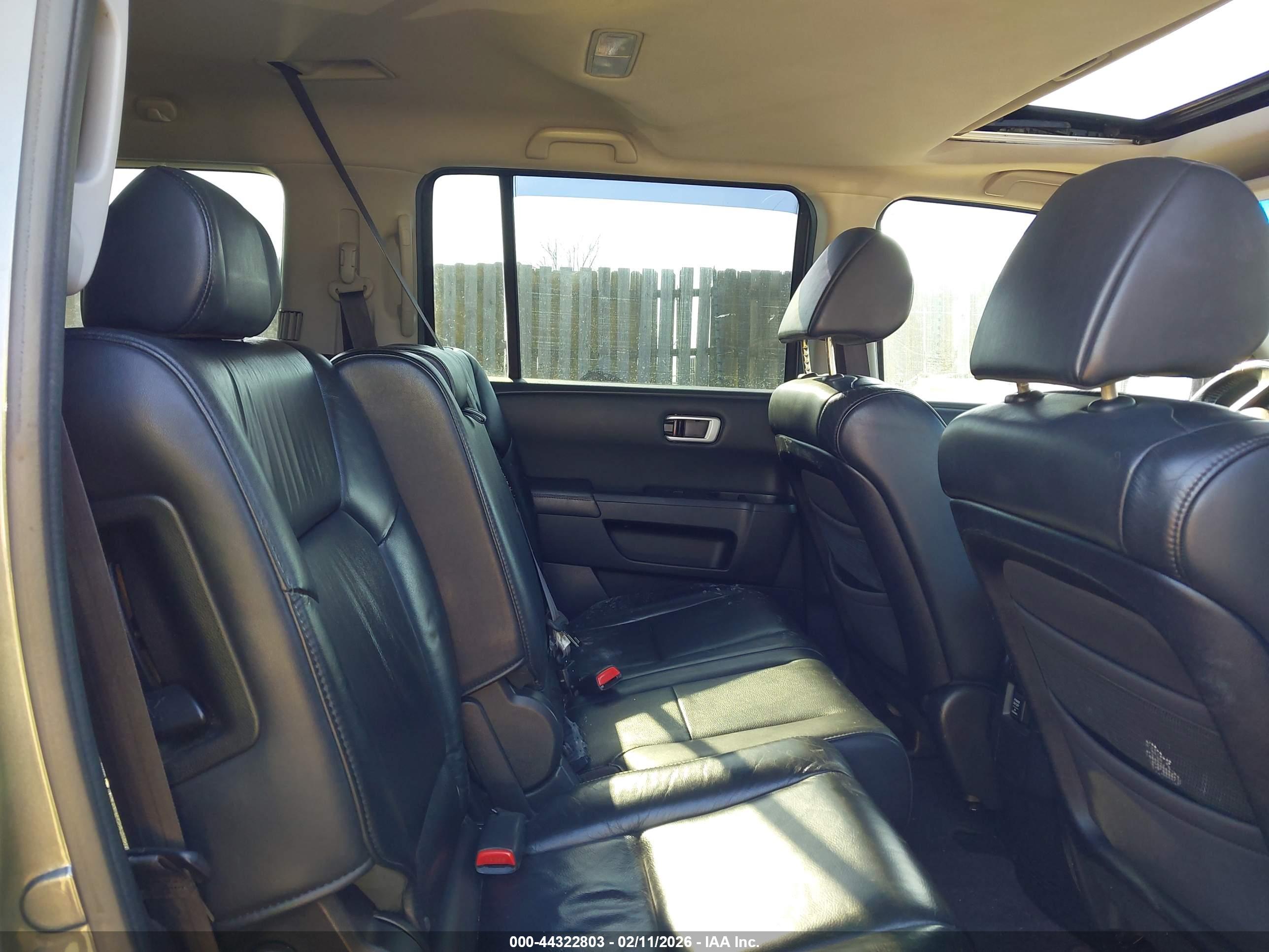 HONDA PILOT image 8
