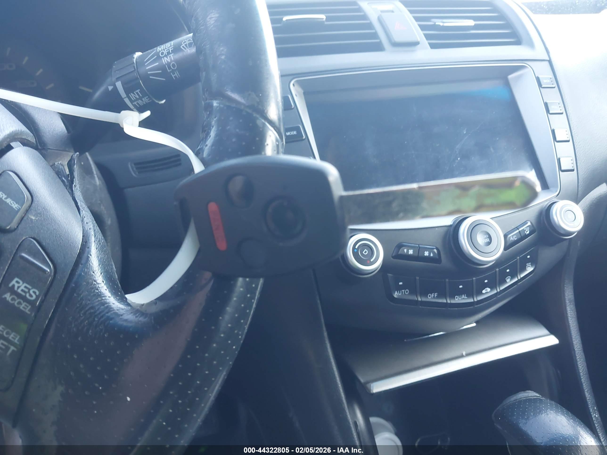 HONDA ACCORD image 11