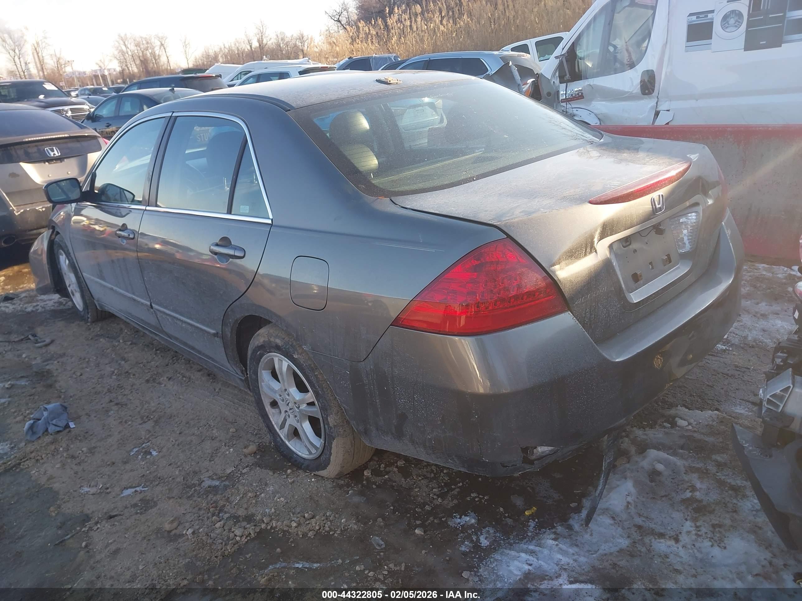 HONDA ACCORD image 3